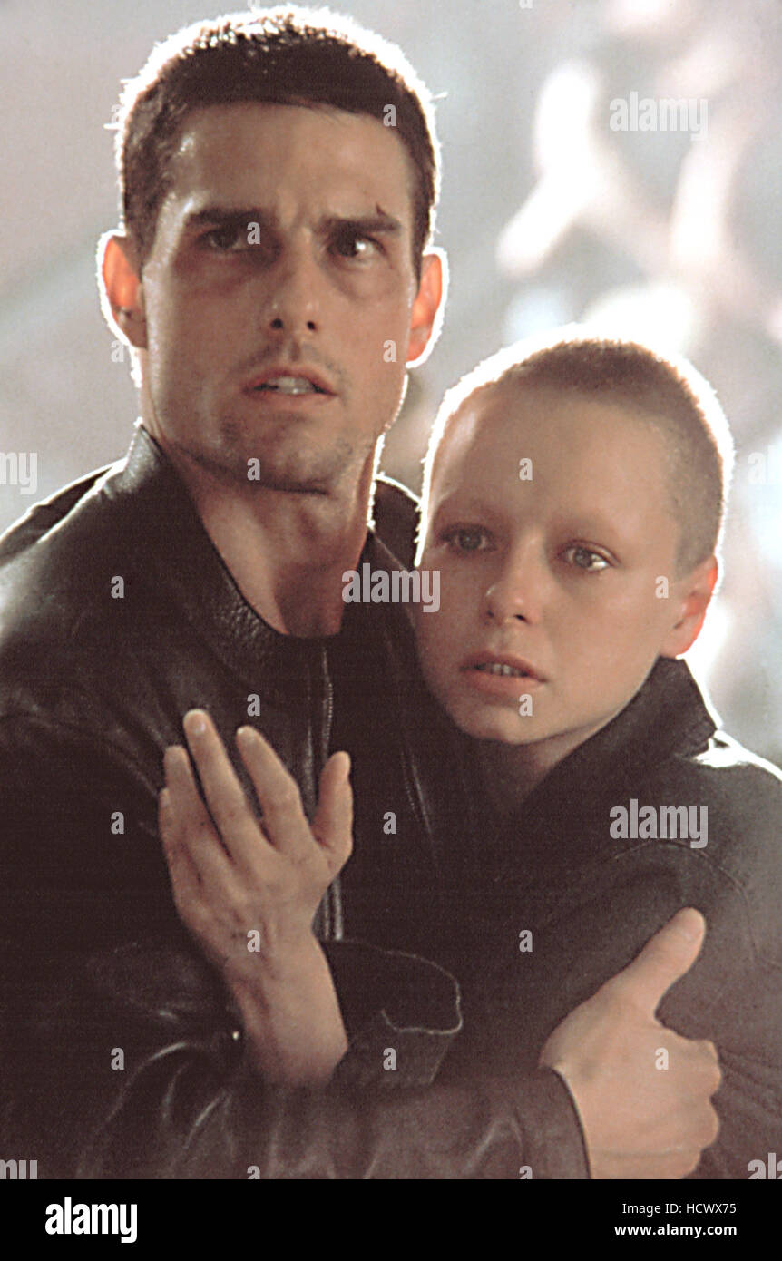 MINORITY REPORT, Tom Cruise, Samantha Morton, 2002, TM & Copyright 20th