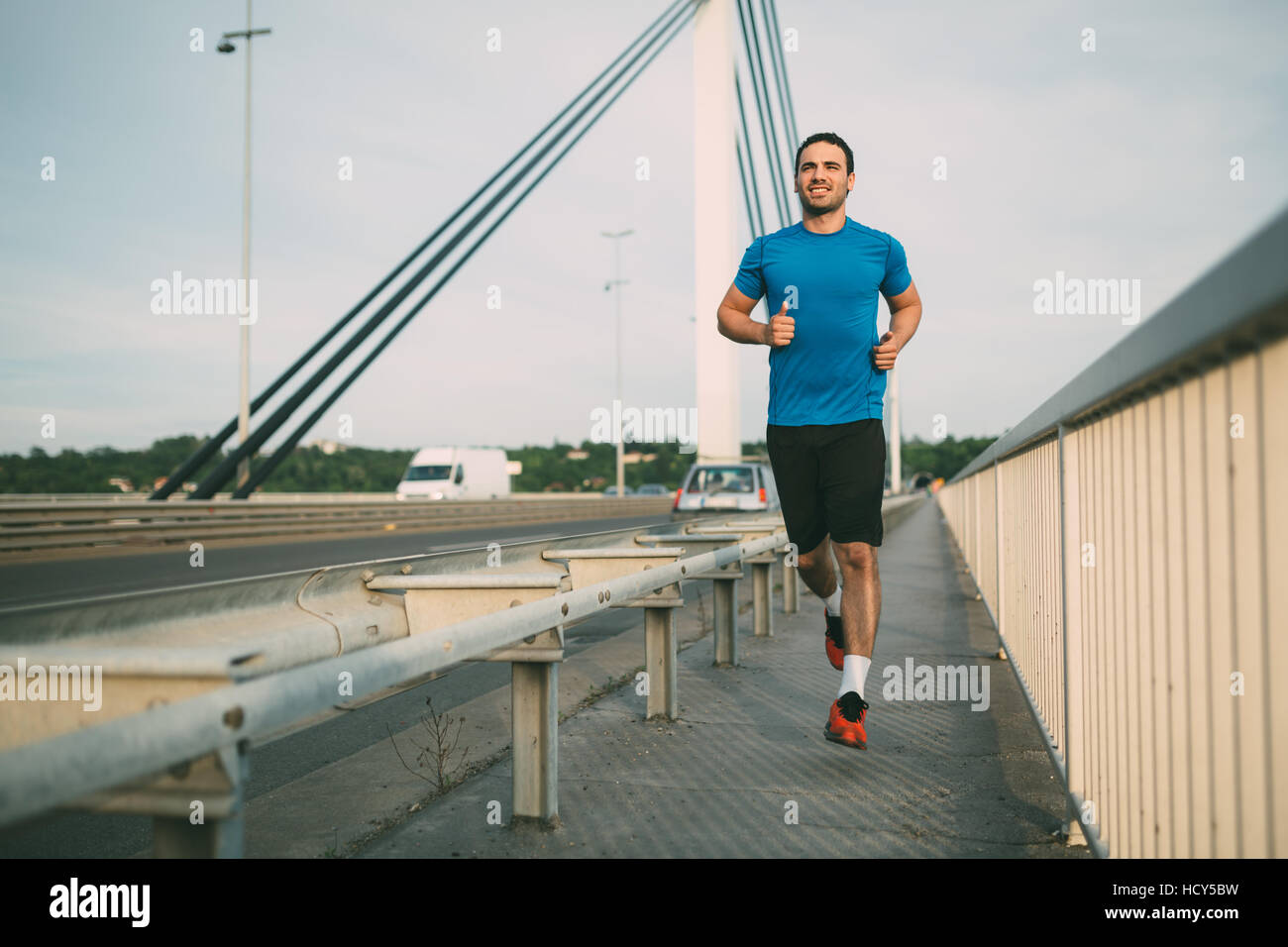 Passen Sie Athleten laufen im Freien, um gesund zu bleiben Stockfoto