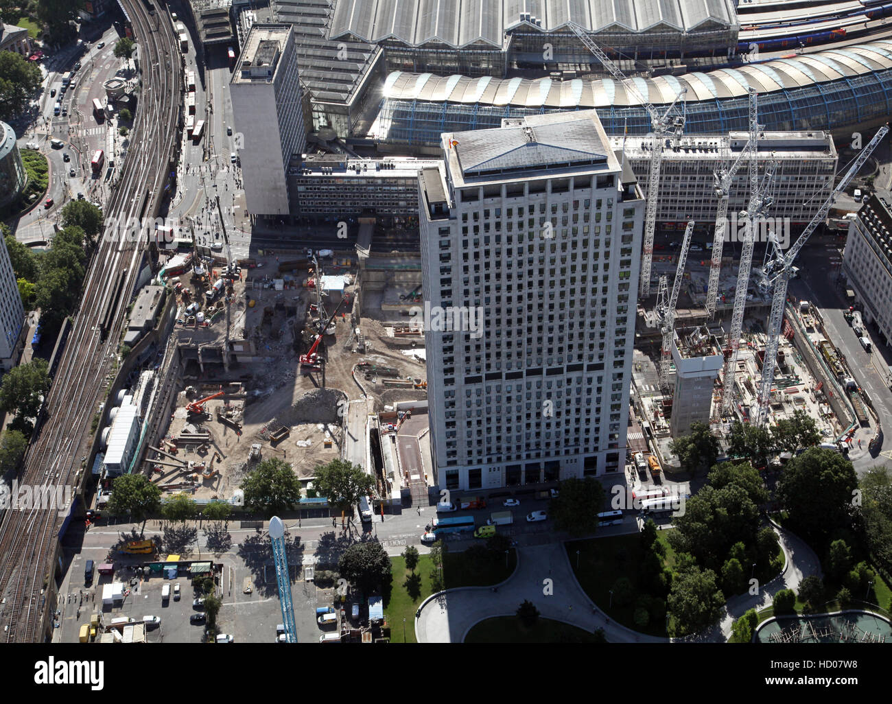 Luftaufnahme von The Shell Centre Sanierungsprojekt auf Londons South Bank, England, UK Stockfoto