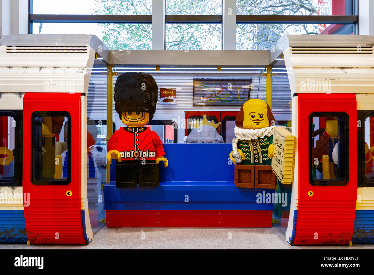 London, UK - 22. November 2016 - London unterirdisch aus Legosteinen gebaut in die weltweit größte LEGO Store angezeigt Stockfoto