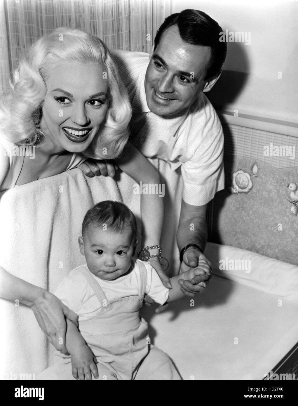 Mamie Van Doren Mit Ihrem Mann, Ray Anthony, Und Sohn, Perry Anthony ...