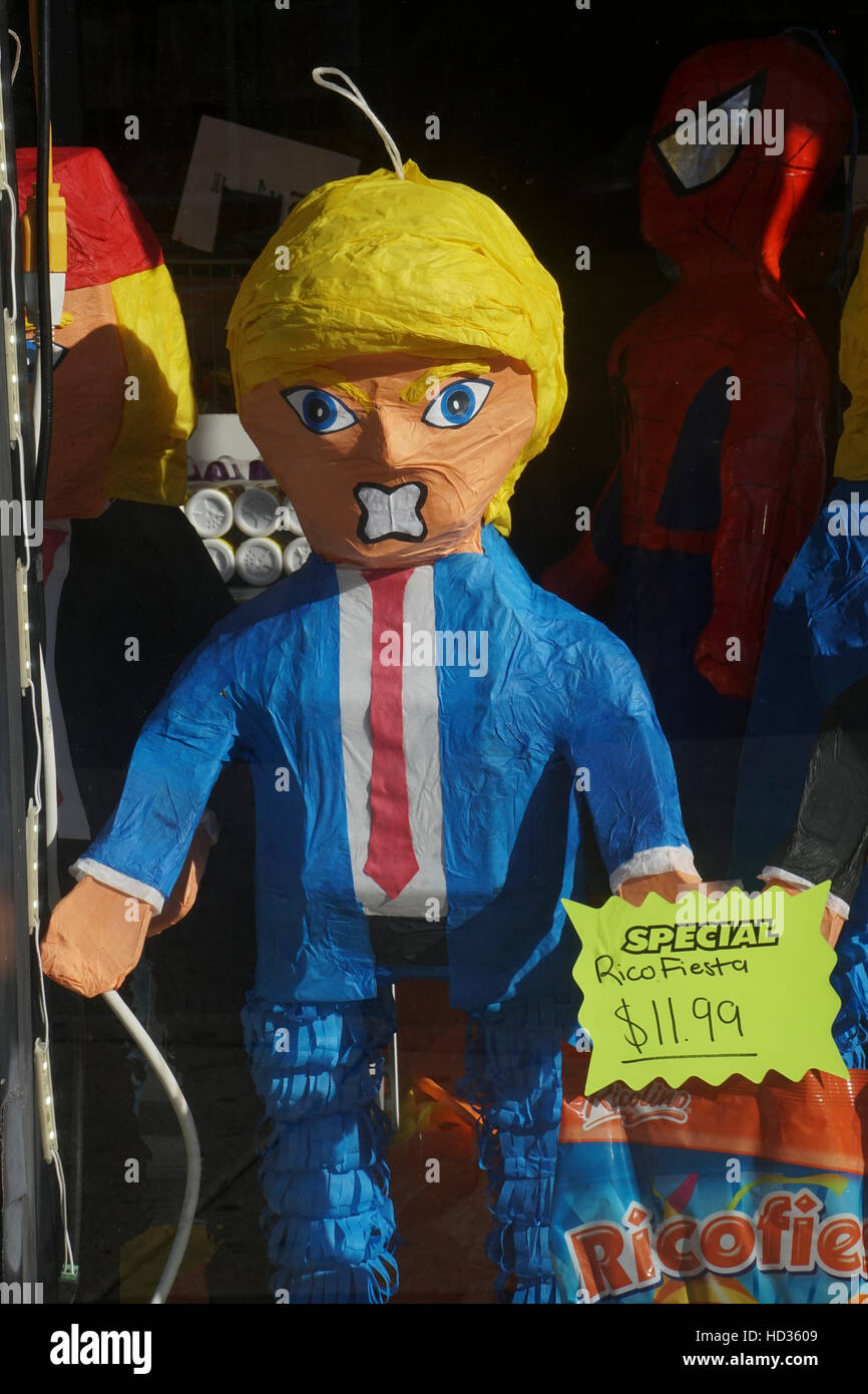 Donald Trump Pinata zum Verkauf im Ladengeschäft mexikanische Pinata in Chicago, IL Stockfoto