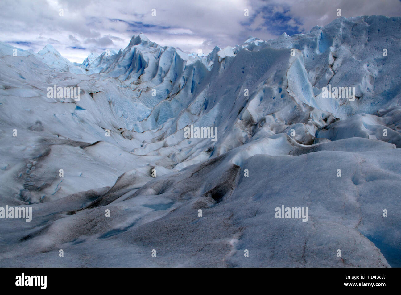 EL CALAFATE, ARG, 06.12.2016: Argentinischen Perito Moreno-Gletscher im Nationalpark Los Glaciares in Südwest Provinz Santa Cruz, Argentinien Stockfoto