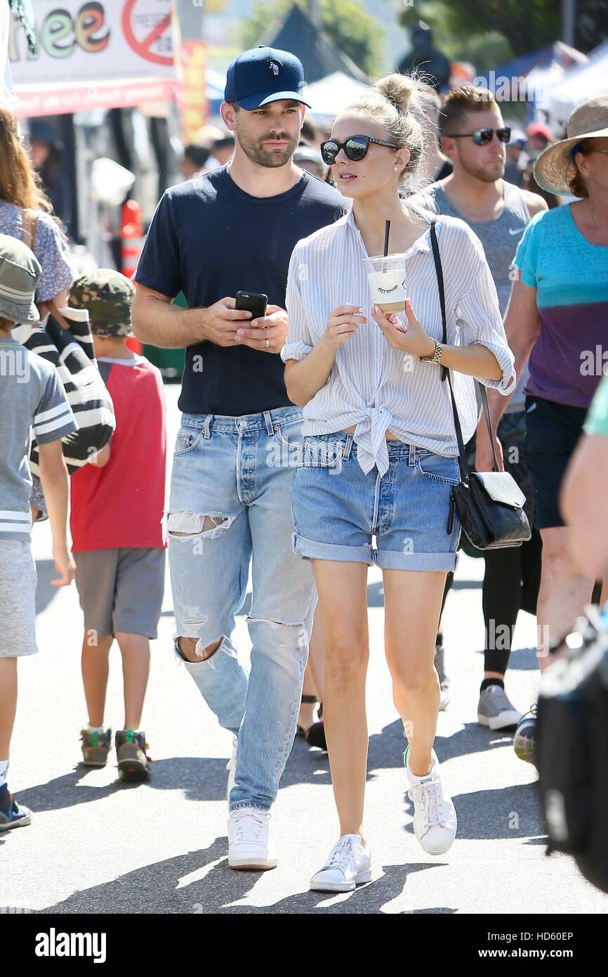 Justin Gaston und Melissa Ordway gesehen Einkaufen bei einem Bauern-Markt zusammen mit: Justin Gaston, Melissa Ordway Where: Los Angeles, California, Vereinigte Staaten von Amerika als: 11 September 2016 Stockfoto