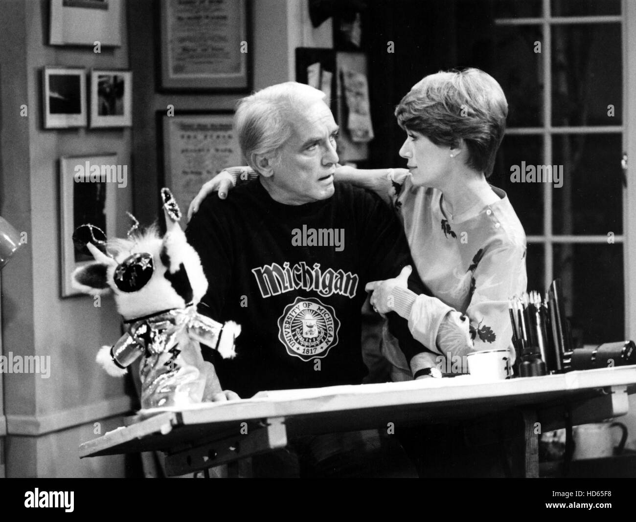 TOO CLOSE FOR COMFORT, Ted Knight, Nancy Dussault, Staffel 1, 19801985