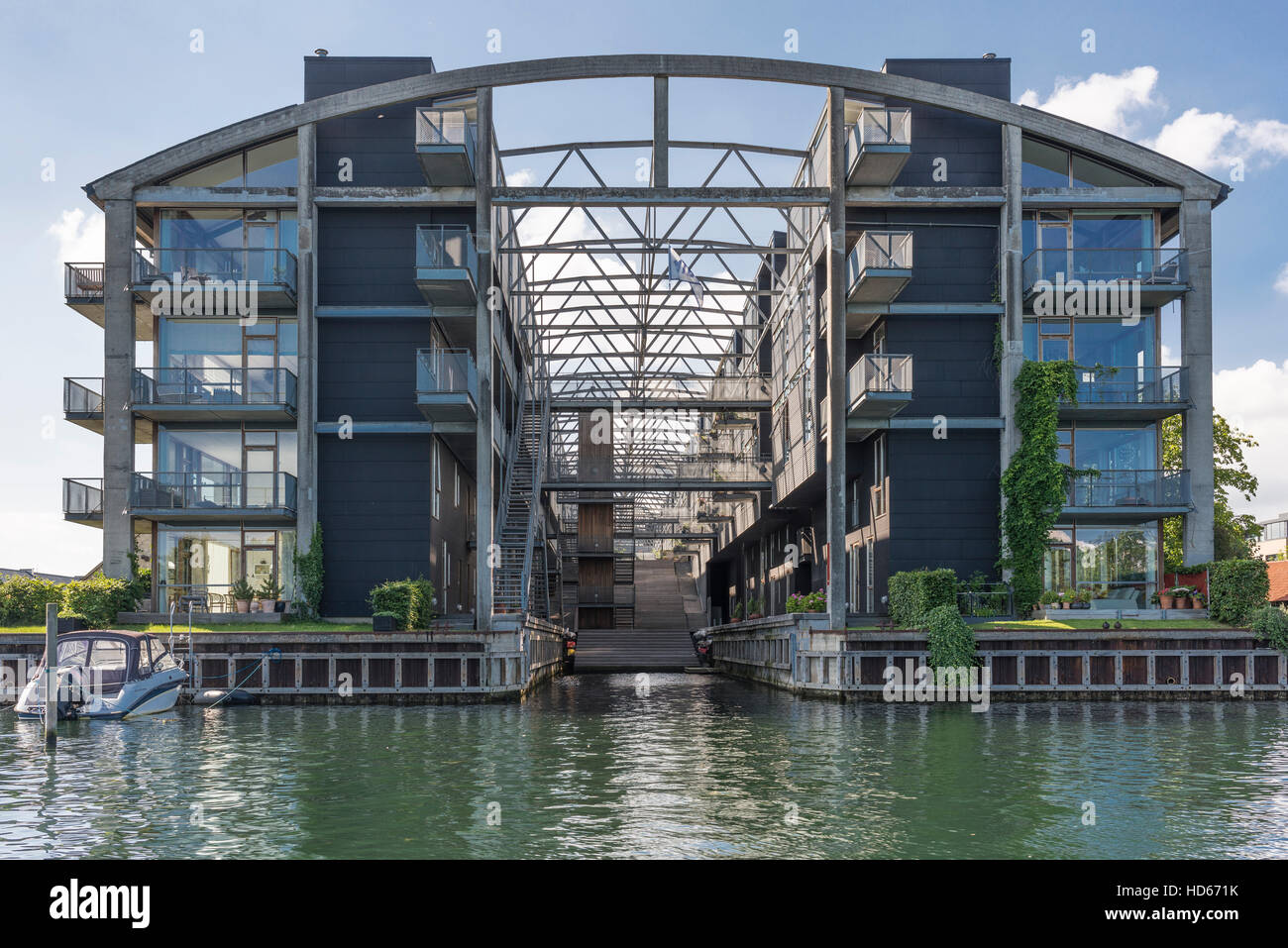 Moderne Wohnanlage am Ufer, Christianshavns Kanal, Kopenhagen, Dänemark Stockfoto