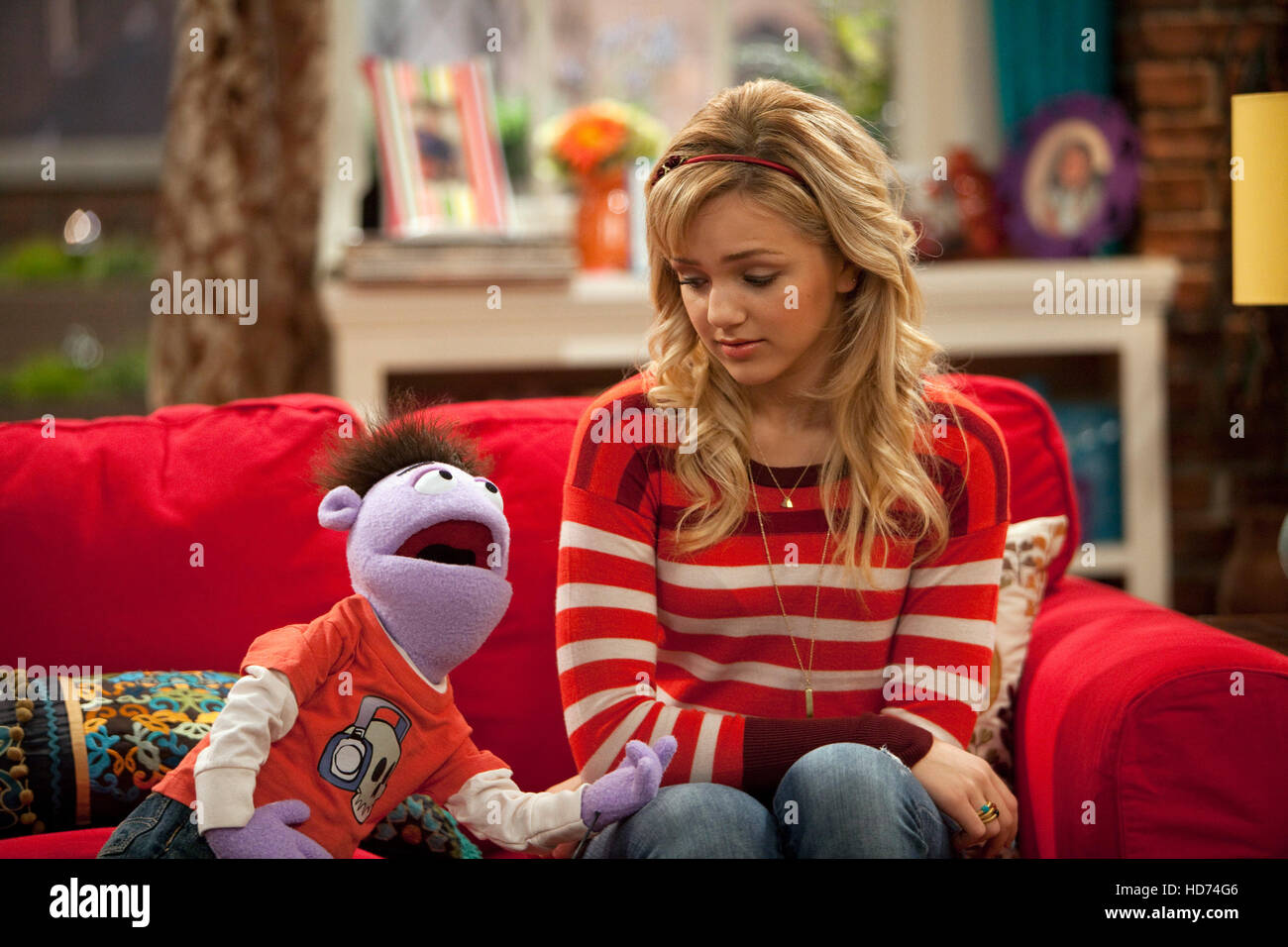 Absturz & BERNSTEIN (v.l.) Crash, Oana Gregory, "allein zu Hause