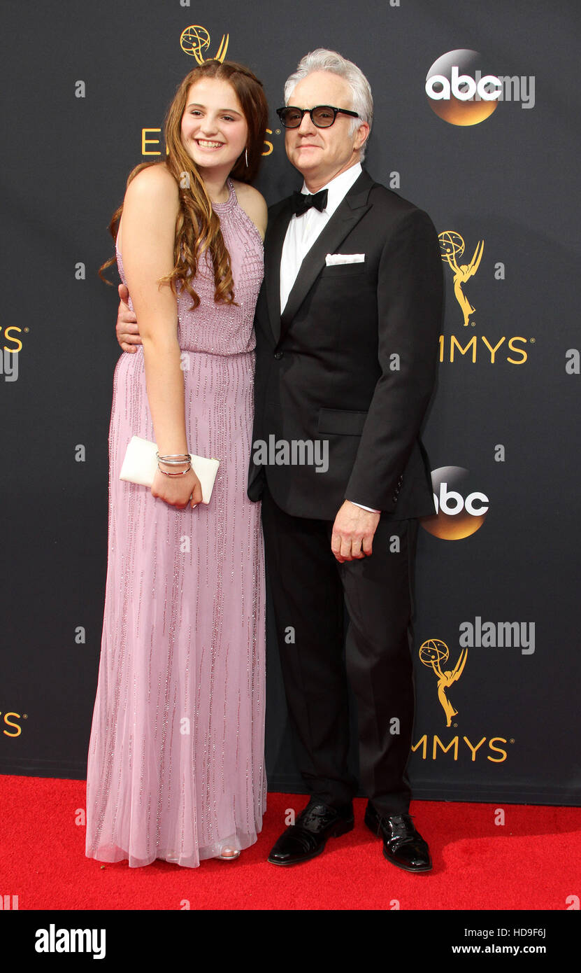 68. Emmy Awards Ankünfte 2016 statt auf der Microsoft-Theater-Featuring: Mary Louisa, Bradley Whitford Where: Los Angeles, California, Vereinigte Staaten von Amerika als: 18 September 2016 Stockfoto