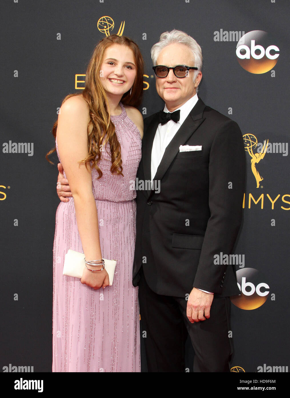 68. Emmy Awards Ankünfte 2016 statt auf der Microsoft-Theater-Featuring: Mary Louisa, Bradley Whitford Where: Los Angeles, California, Vereinigte Staaten von Amerika als: 18 September 2016 Stockfoto