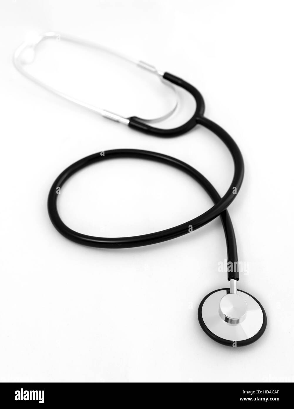 Stethoskop in weißem Hintergrund Stockfoto