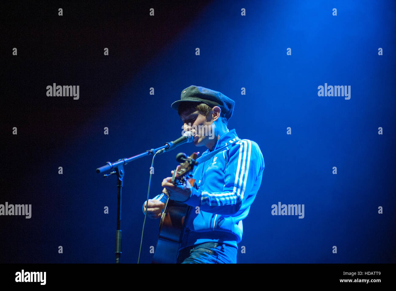 Glasgow, Vereinigtes Königreich. 10. Dezember 2016. Glasgow-Sängerin Gerry Zimt unterstützen Ocean Colour Scene in The Hydro-Credit: Tony Clerkson/Alamy Live News Stockfoto