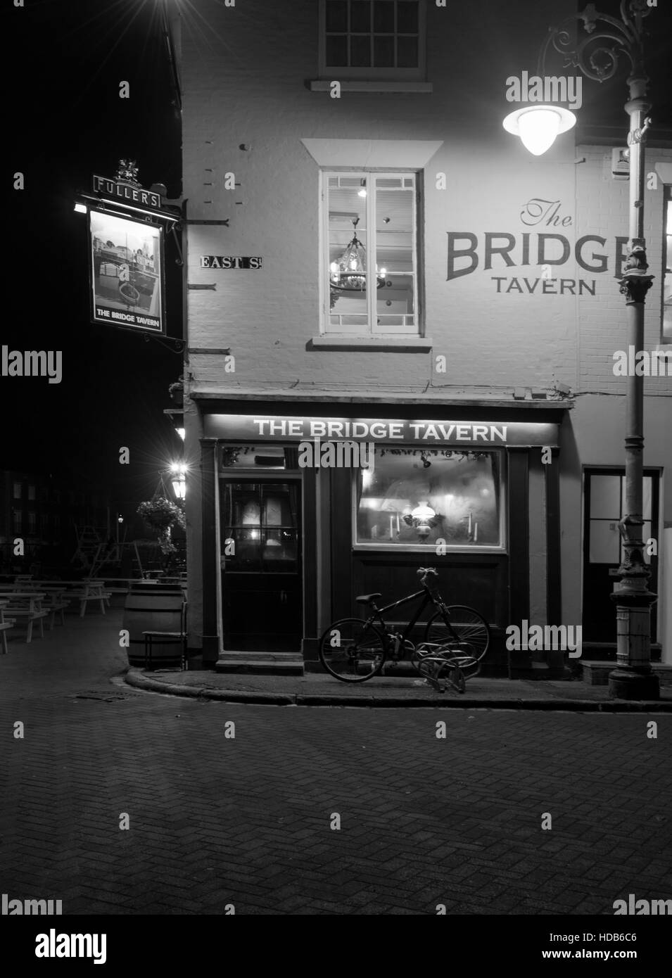 Die Bridge Tavern Gasthaus, Spice Island, Portsea, Portsmouth, Hampshire, England, UK. Stockfoto