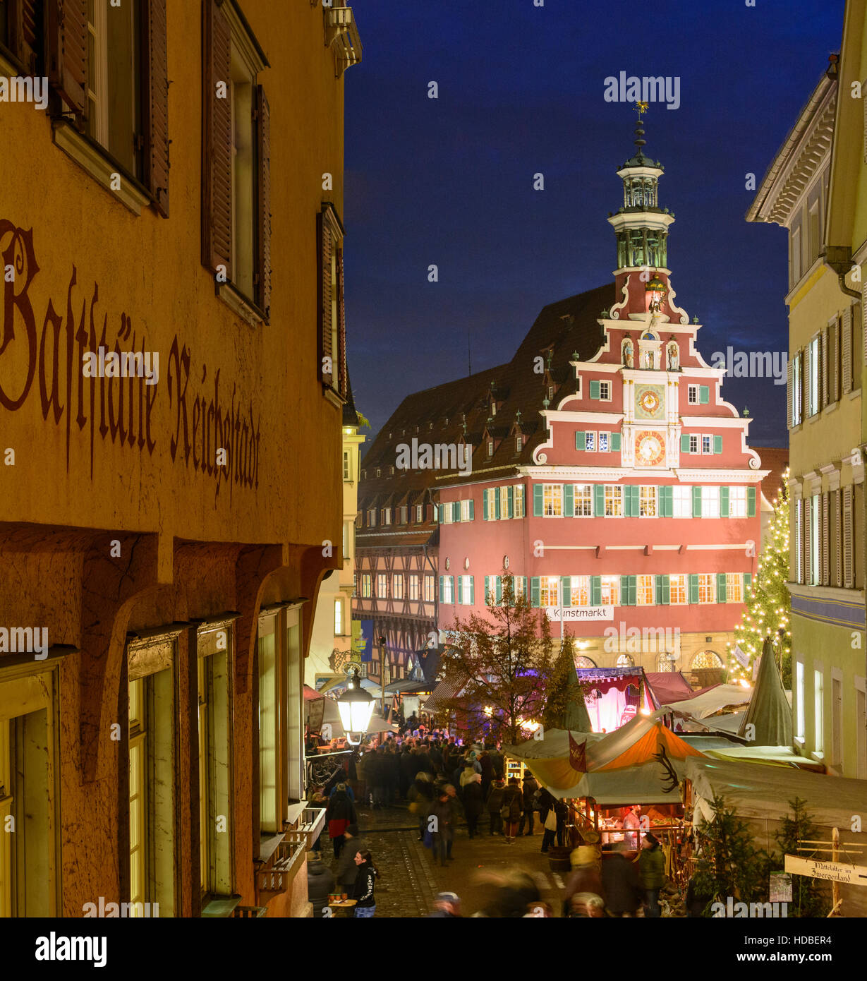 Esslingen am Neckar: Weihnachtsmarkt, Rathaus, Marktplatz, Region Stuttgart, Baden-Württemberg, Deutschland Stockfoto