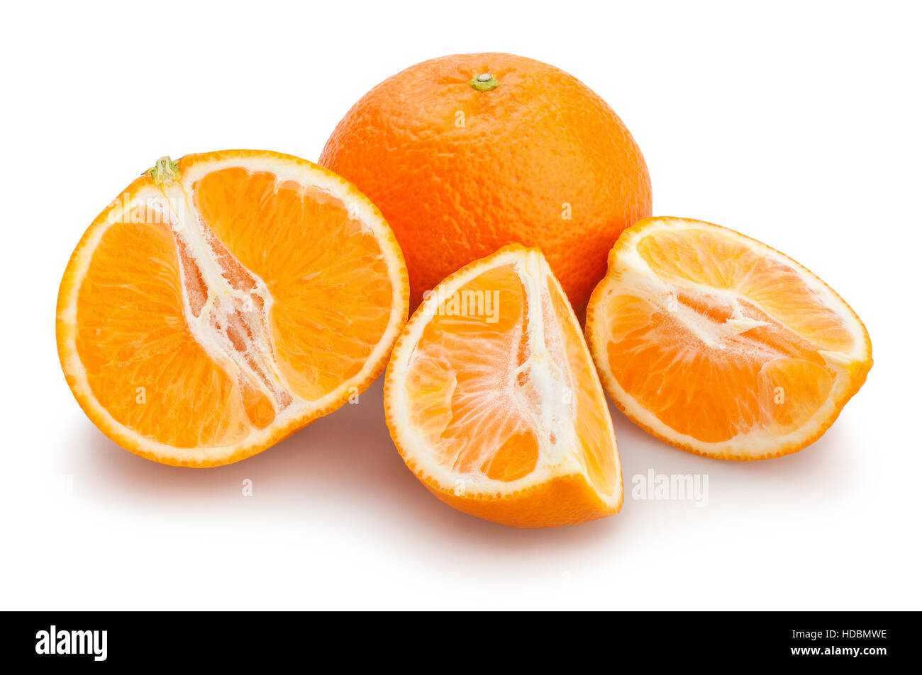 in Scheiben geschnittene Mandarine isoliert Stockfoto