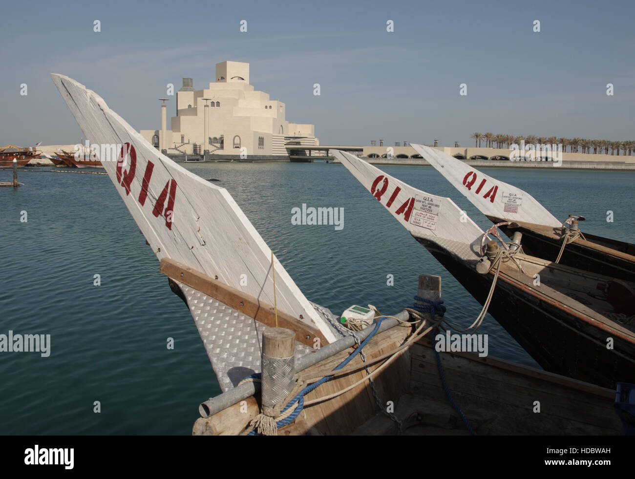 Blick von einer Dhau, Dhau-Hafen auf das Museum für islamische Kunst, Architekt I.M.Pei, Doha, Katar, Nahost Stockfoto