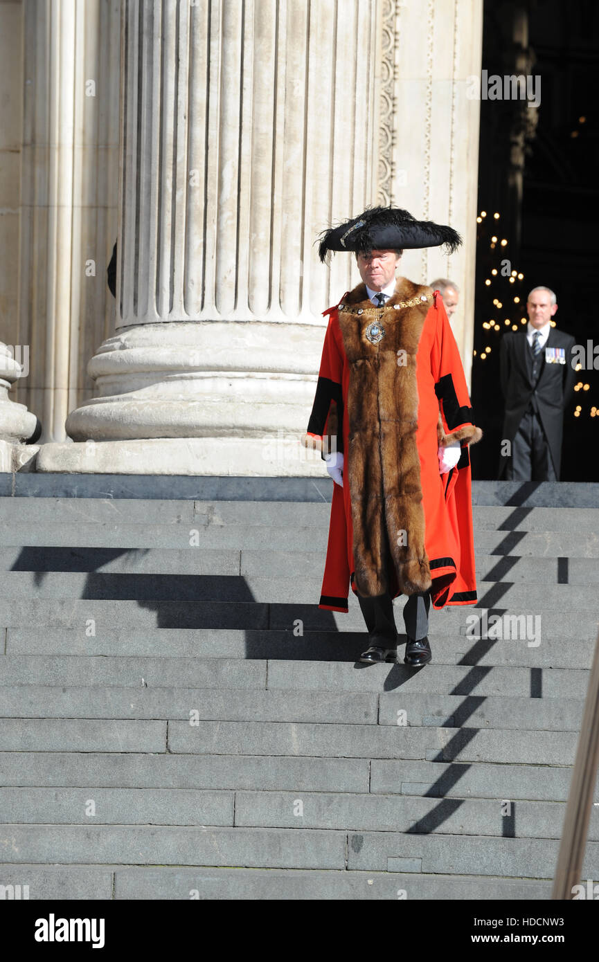 Der Lord Mayor of London, Teilnahme an der nationalen Polizei Memorial Day 2016 um St. Pauls Cathedral, London.  Mitwirkende: Jeffrey Evans, 4. Baron Mountevans, Lord Mayor of London wo: London, Vereinigtes Königreich bei: 25 September 2016 Stockfoto