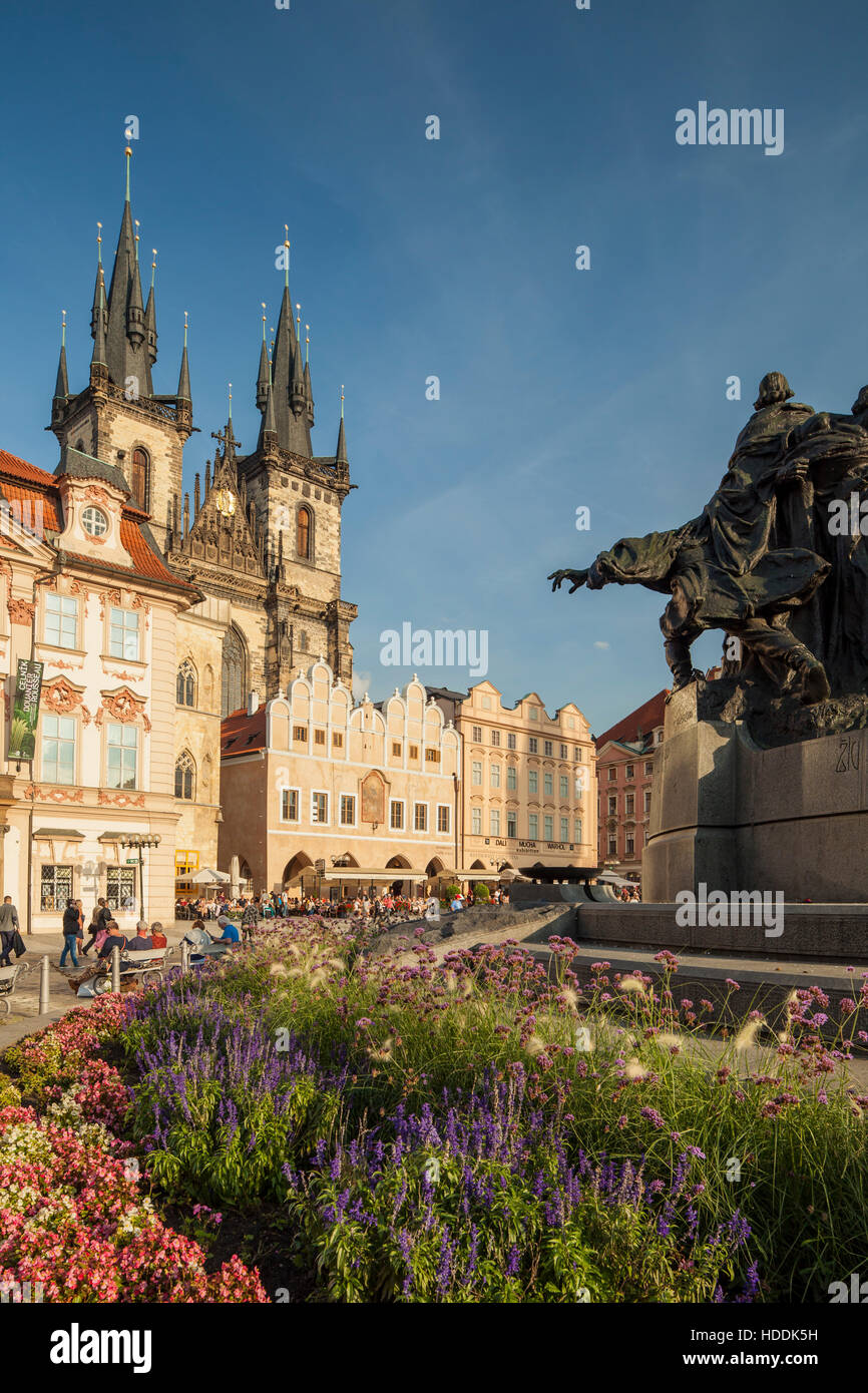 Herbstnachmittag in der Altstadt von Prag, Tschechische Republik. Stockfoto
