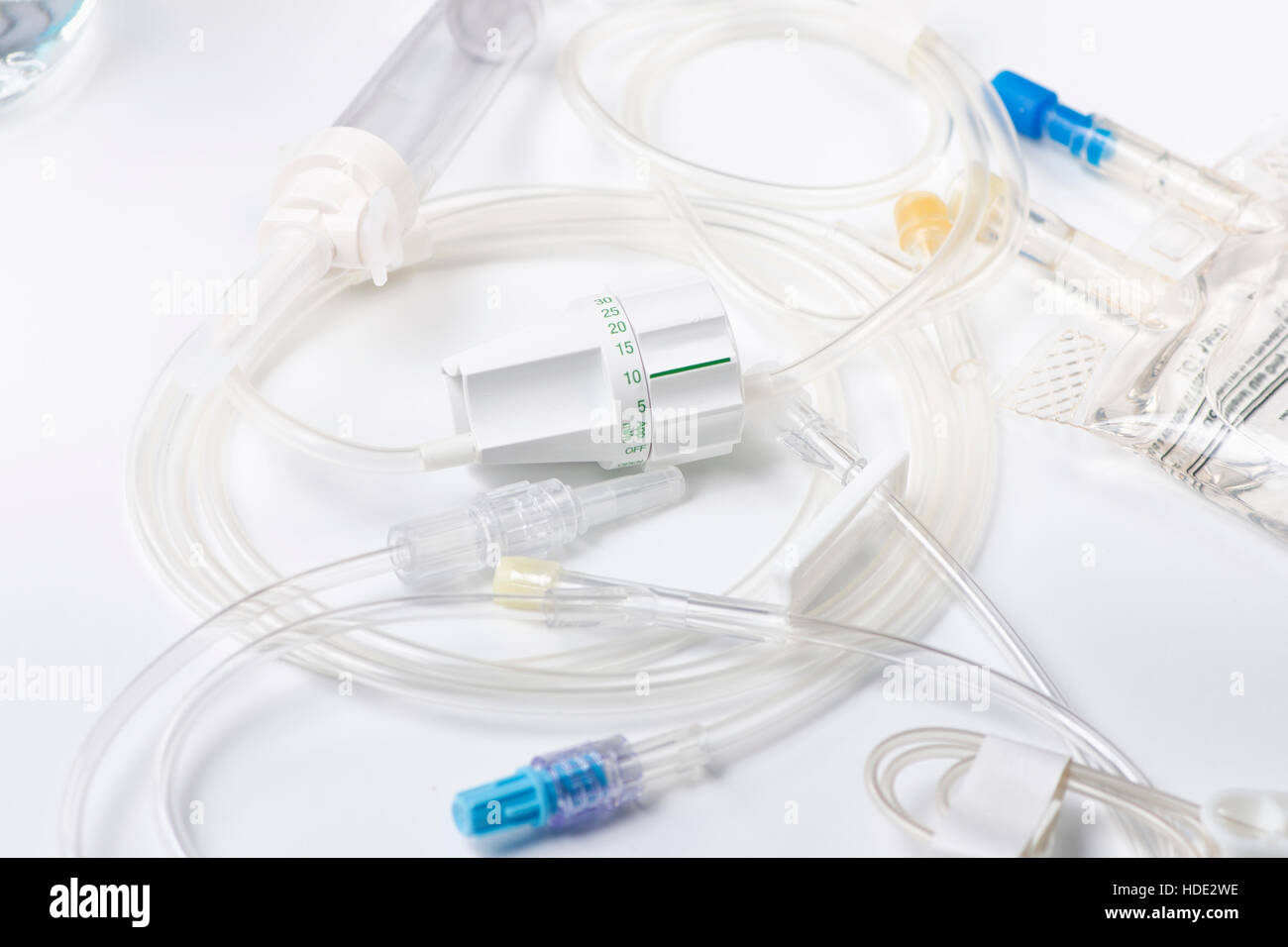 IV Tropf Satz Regler mit IV-Schlauch. Stockfoto