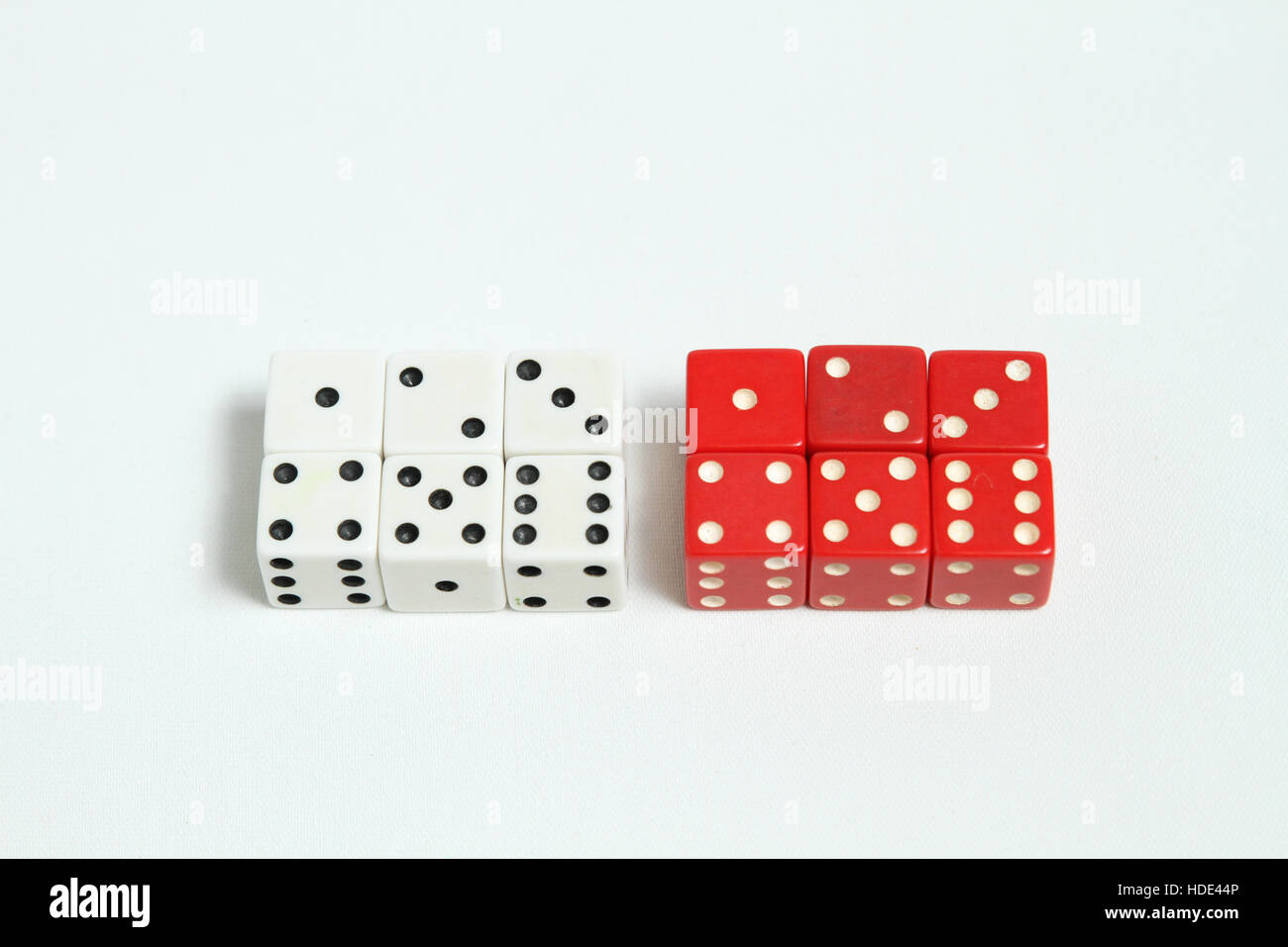 weiße rote Würfel Stockfoto
