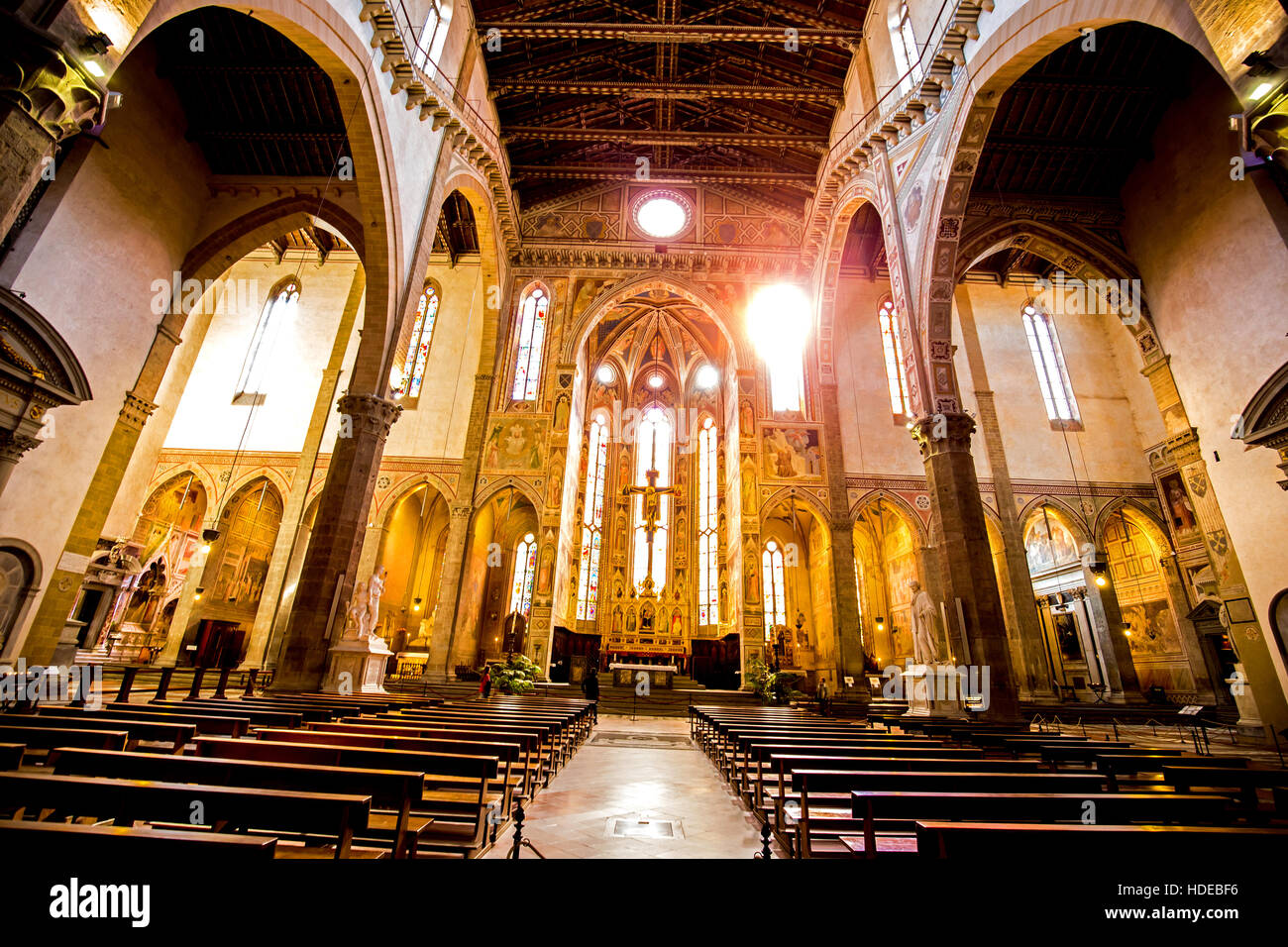 Das Innere der Basilika di Santa Croce in Florenz Italien Stockfoto