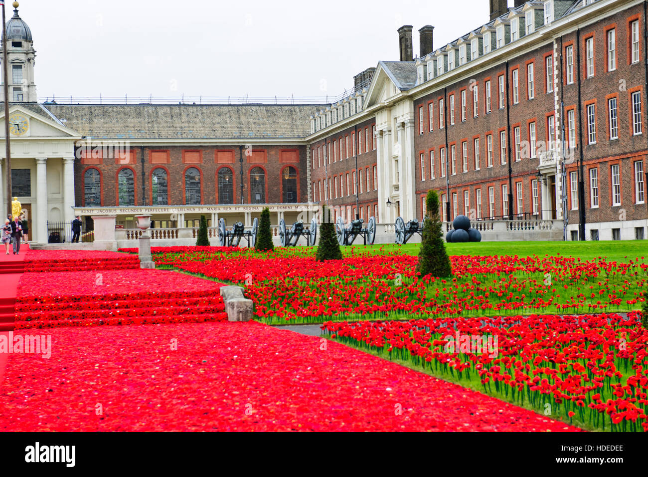 Chelsea Flower Show 2016, Royal Hospital Chelsea Breathtaking Anzeige von 5000 installiert Mohn von Phillip Johnson, Chelsea, London Stockfoto