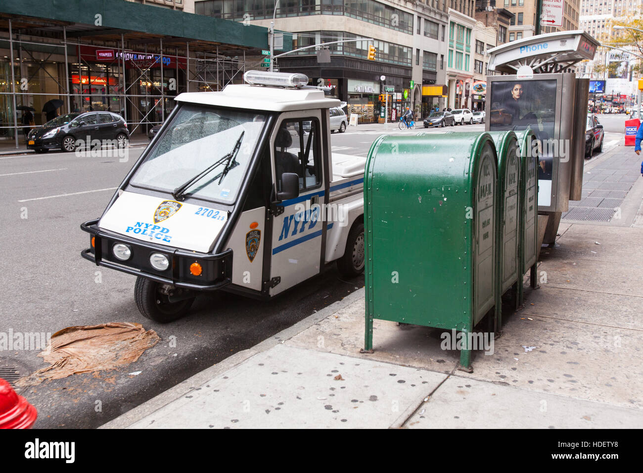 New York Polizei Abteilung Politesse Fahrzeug ein drei Radern Trike Seventh Avenue New York City Vereinigte Staaten von Amerika Stockfotografie Alamy