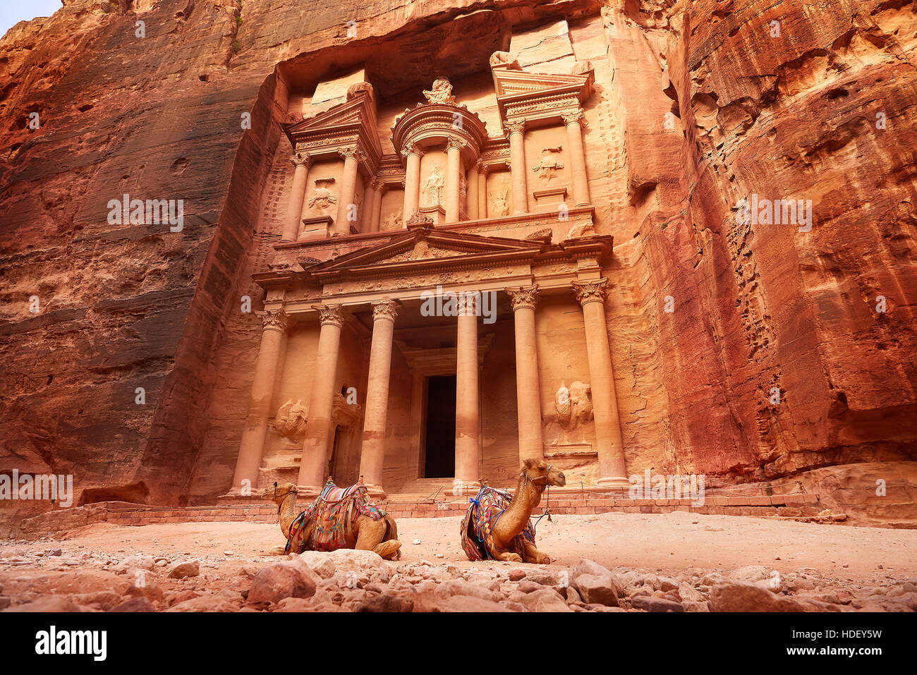 Al Khazneh - die Schatzkammer, antike Stadt Petra, Jordanien Stockfoto