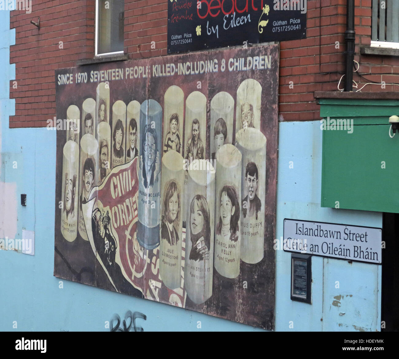 Zivile Ordnung Wandbild, West Belfast, Nordirland, Vereinigtes Königreich Stockfoto