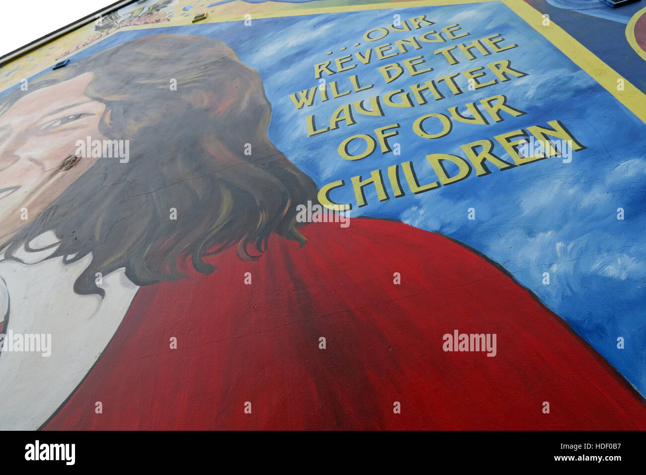 Unsere Rache wird das Lachen unserer Kinder - Belfast fällt Rd republikanischen Wandbild zu Bobby Sands MP sein. Stockfoto