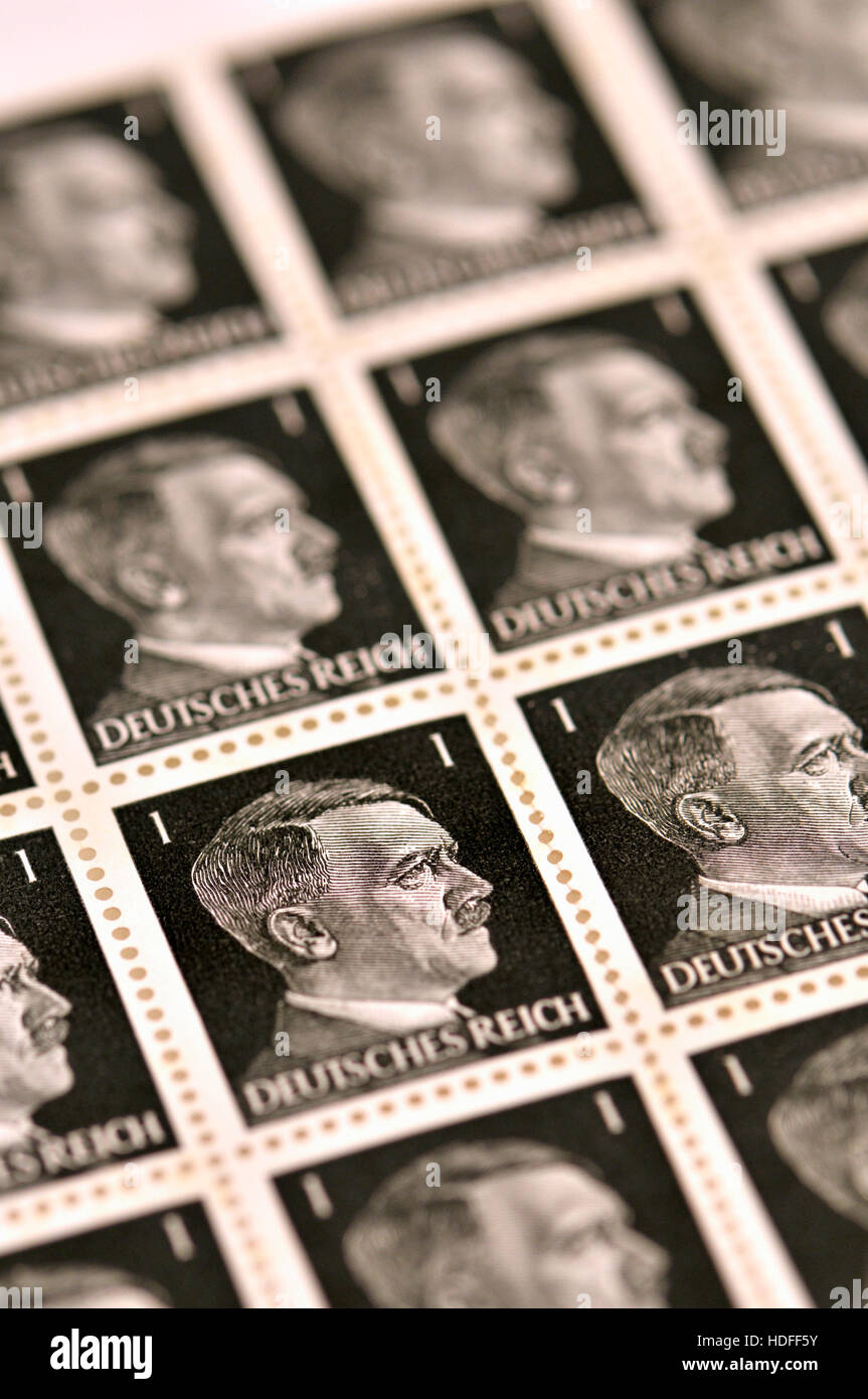 Deutsche Briefmarke (1941): Adolf Hitler 1pf, Deutsches Reich. Blatt Stockfoto