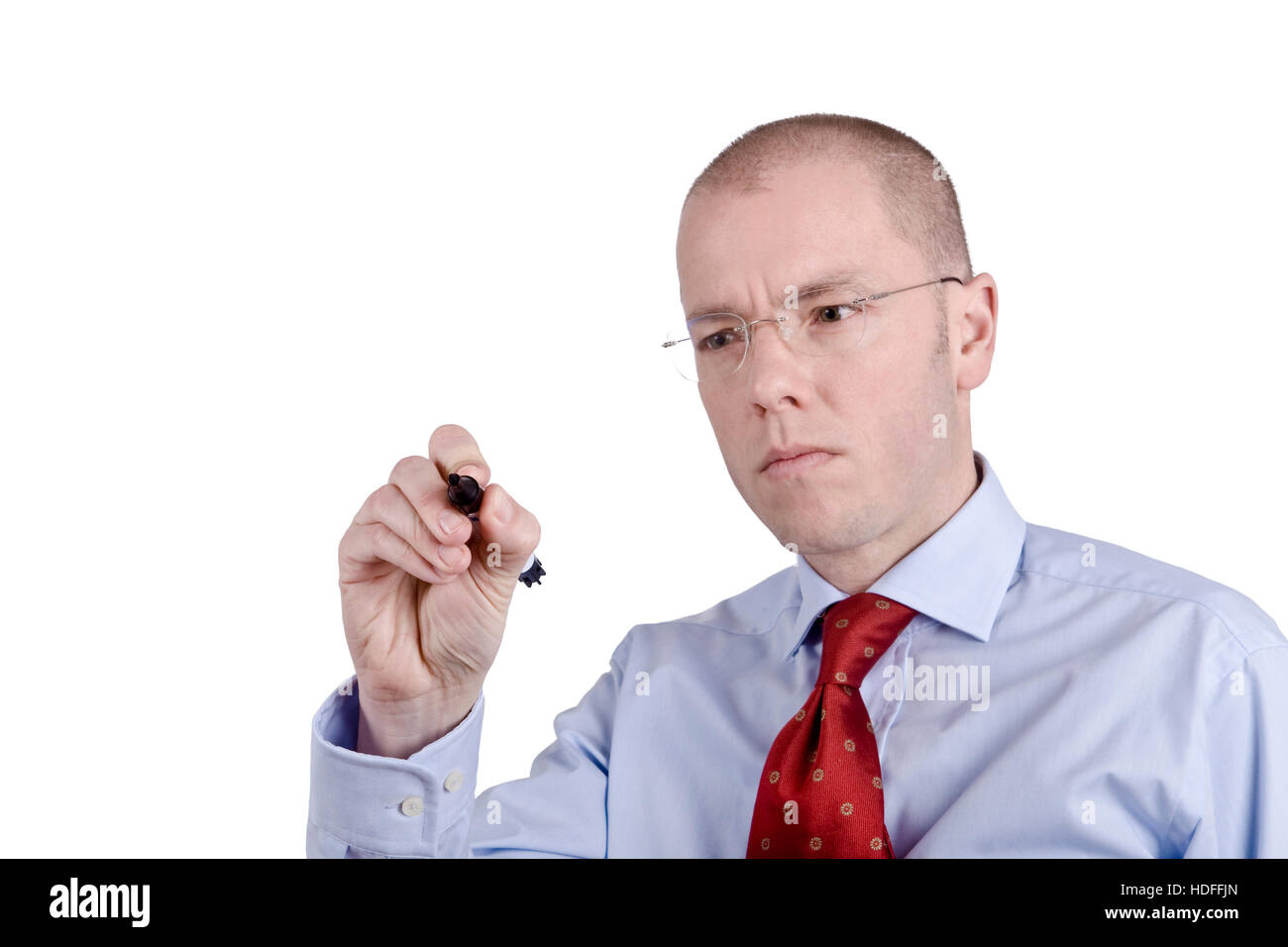 Geschäftsmann wird einen Stift auf einem virtuellen Blatt gezeichnet Stockfoto