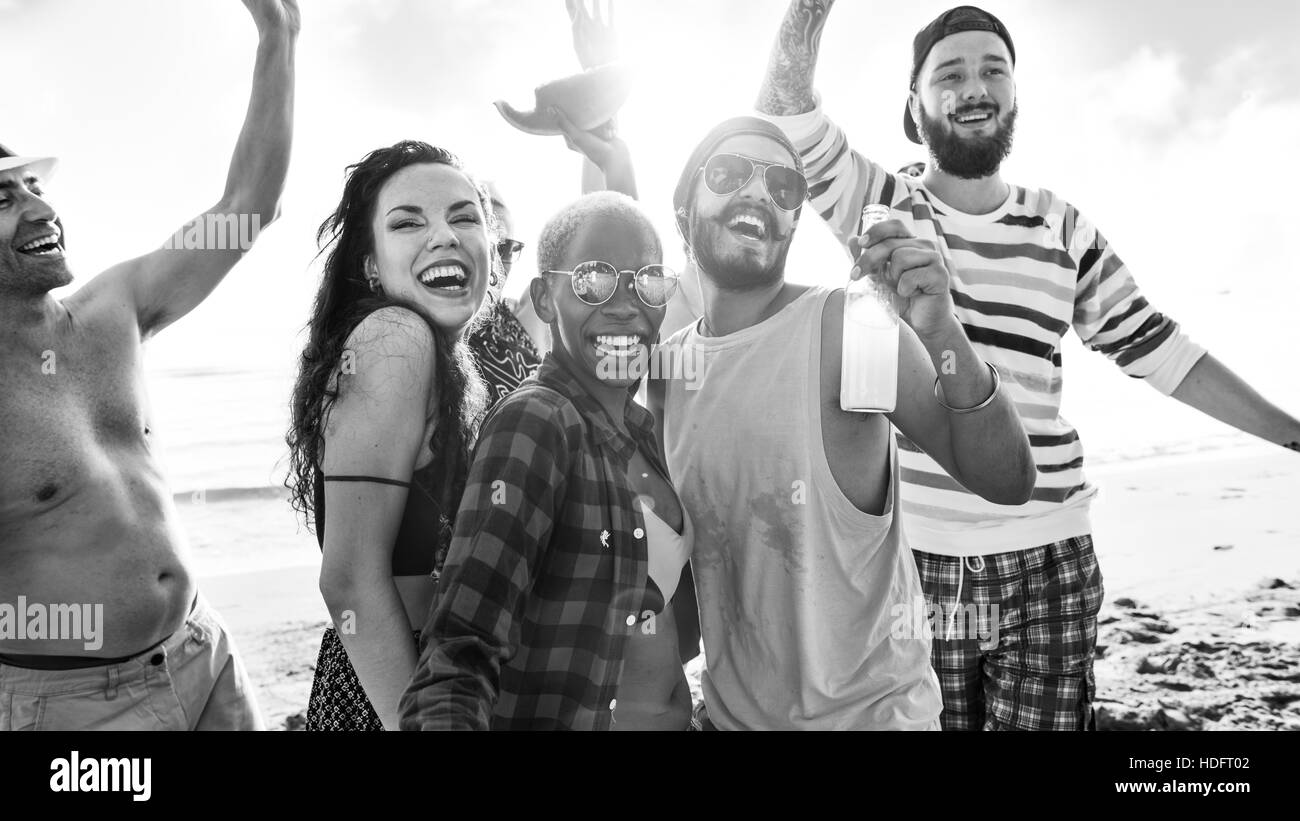 Diverse junge Menschen Spaß Strand Konzept Stockfoto