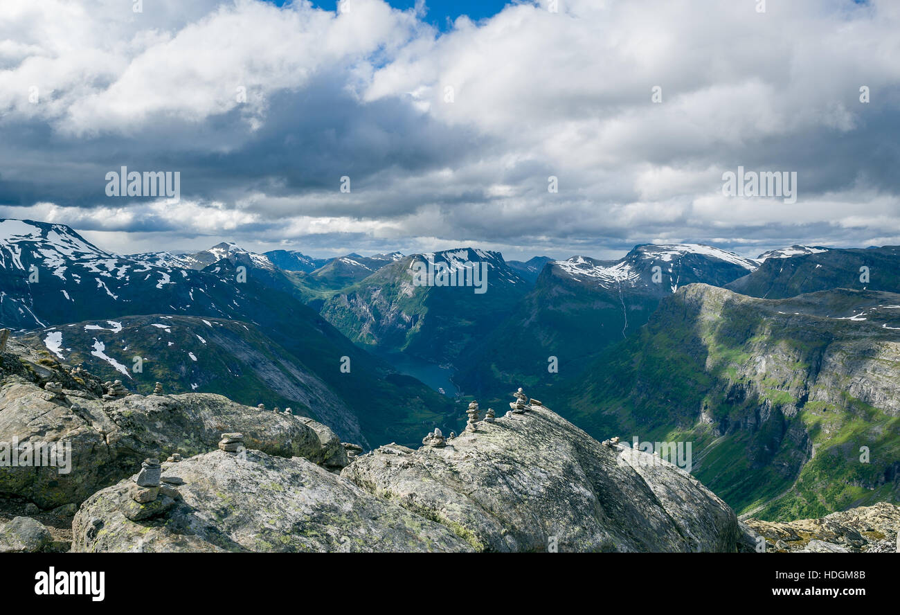 Geiranger Fjord Luftaufnahme vom Dalsnibba Stockfoto