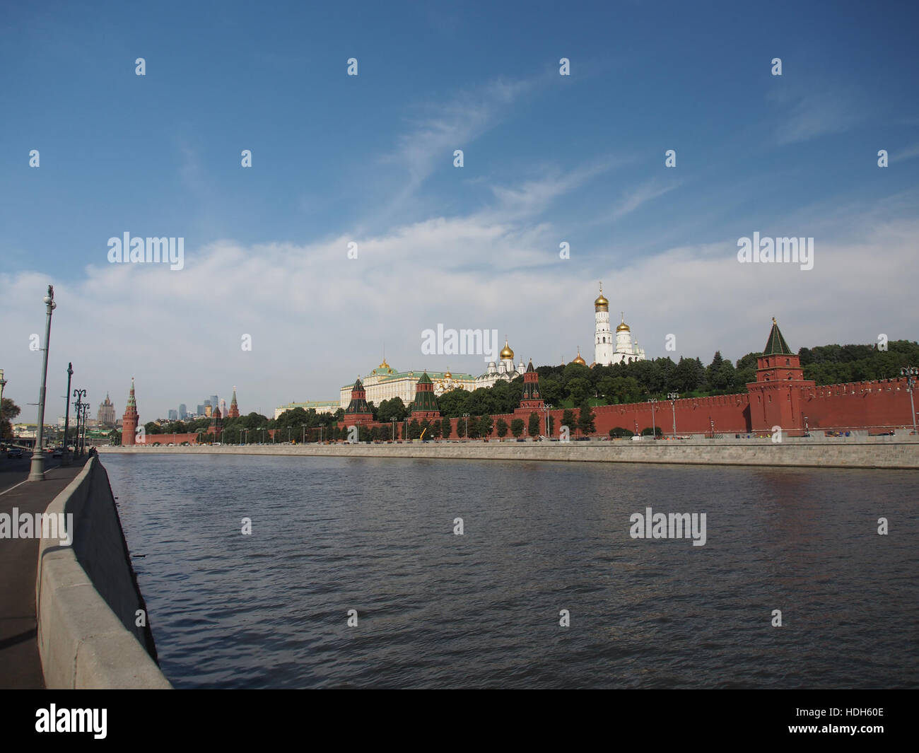 Ansicht des Moskauer Kreml vom Bolschoi Moskvoretsky Brücke pic5 Stockfoto