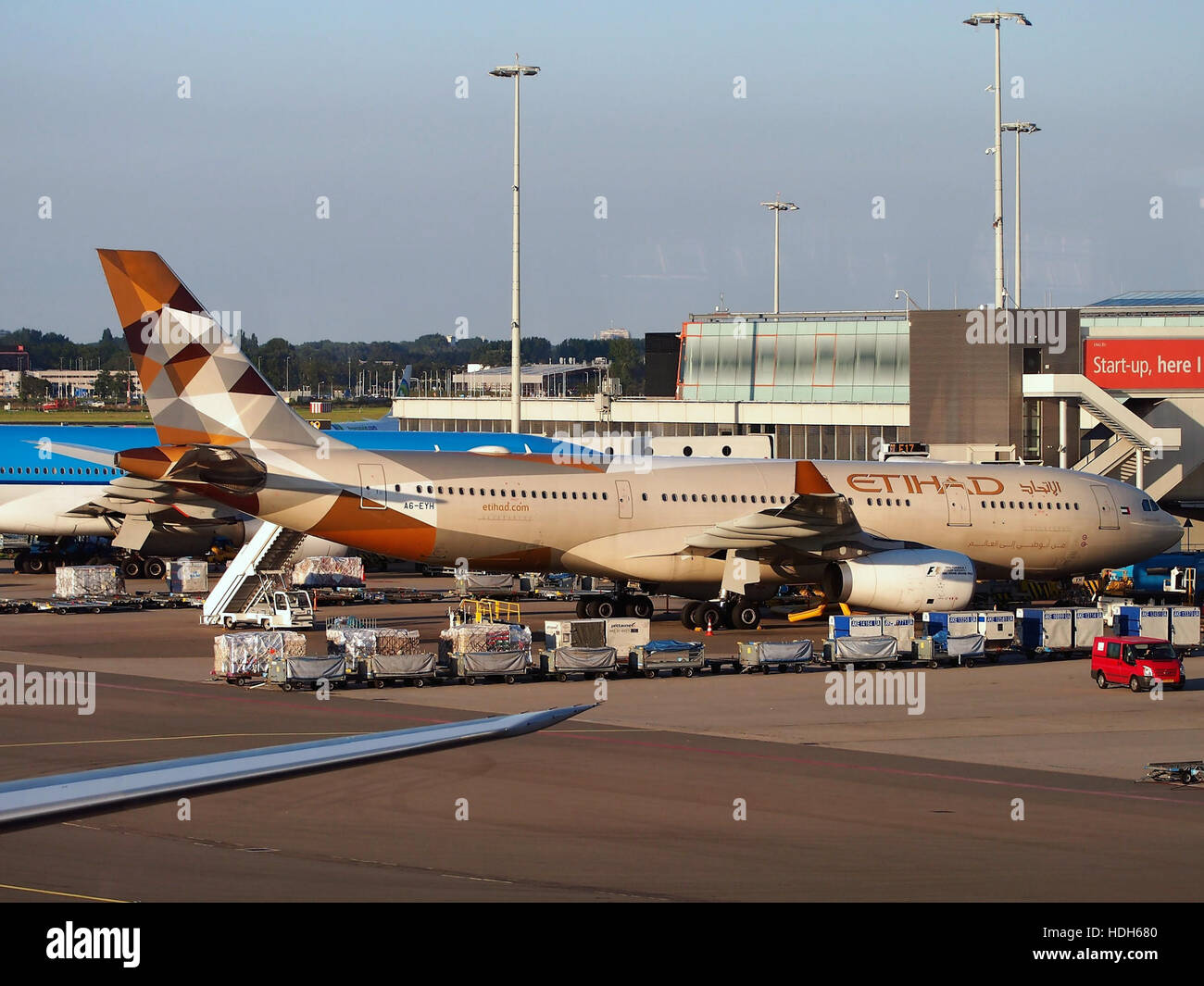 A6-EYH (Aircraft) am Flughafen Schiphol Stockfoto