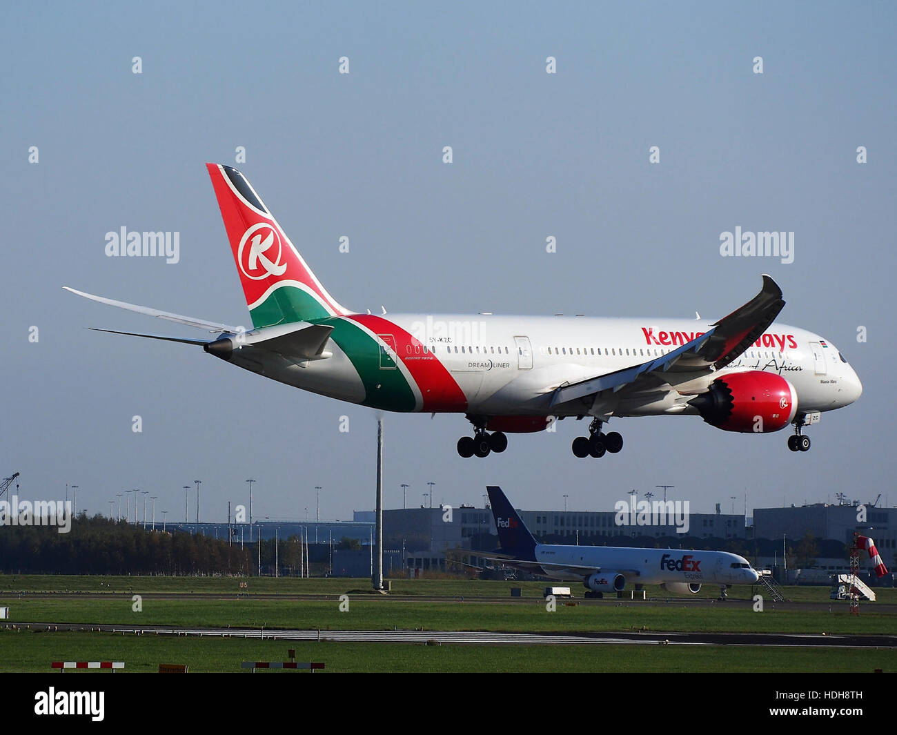 Flugzeug Flugzeuge Himmel fliegen fliegen Flügel Kreuzfahrt Stockfoto