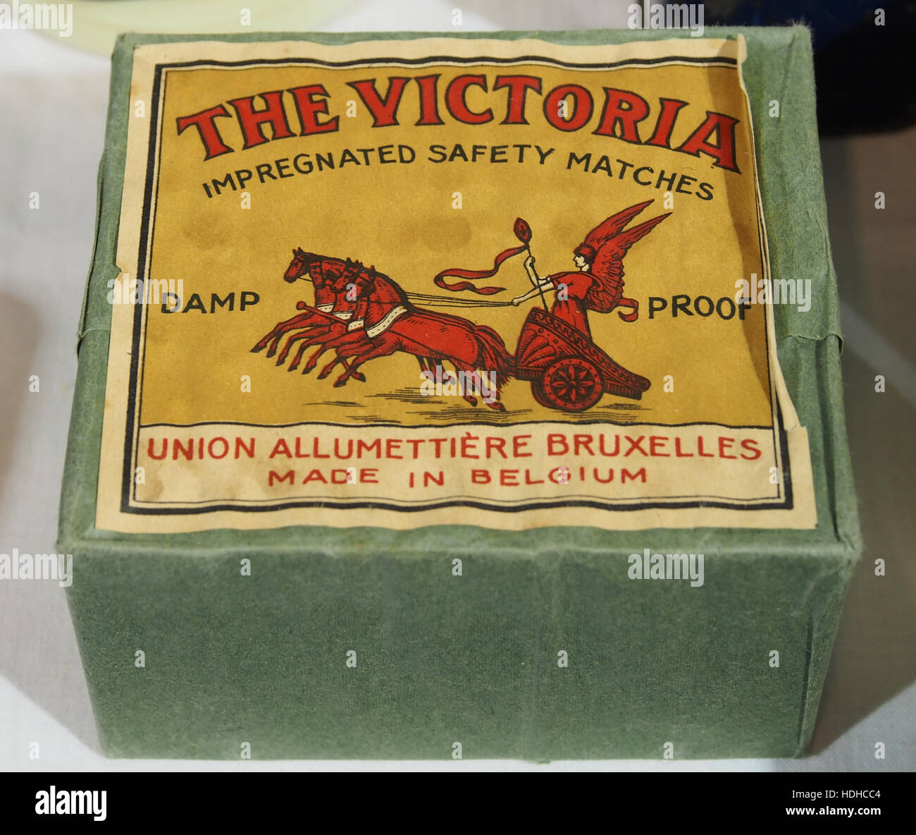 Dieses Bild zeigt die „Victoria“, ein historisches Schiff. Das Bild zeigt seine Struktur und sein Design und unterstreicht seine Bedeutung für die maritime Geschichte. Seine Präsenz als bemerkenswertes Schiff unterstreicht seine Rolle in der Seefahrt und im Seehandel. Stockfoto