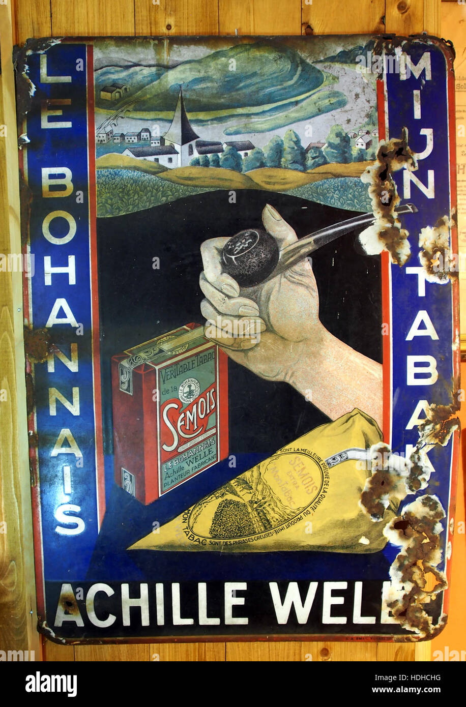 Le Bohannais, Semois Tabak, Achille gut, Email-Werbeschild, Museum Winter 1944 in Gingelom Stockfoto