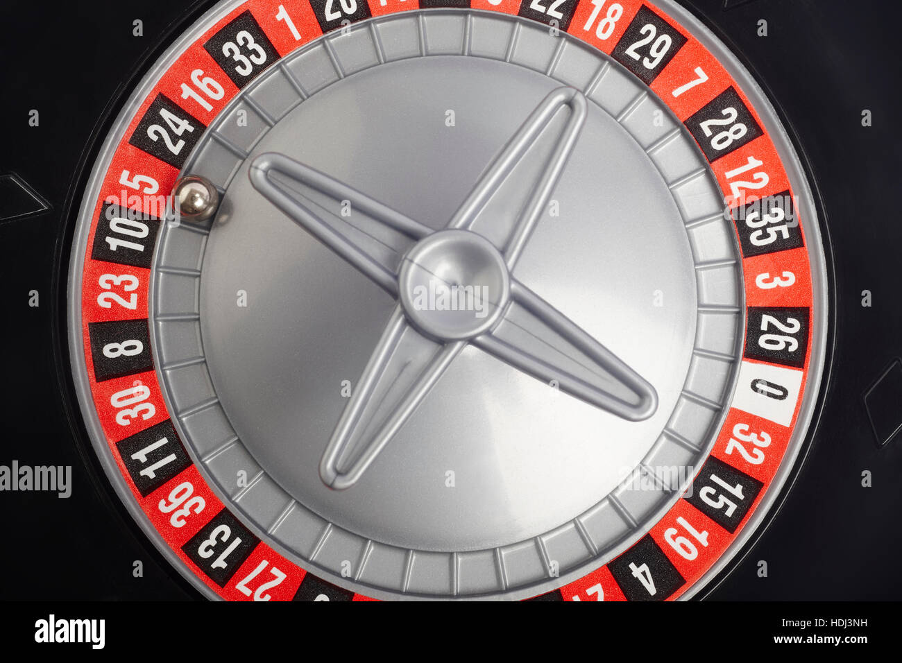 Casino Roulette Detail mit Ball in Nummer fünf. Glücksspiel. Horizontale Stockfoto