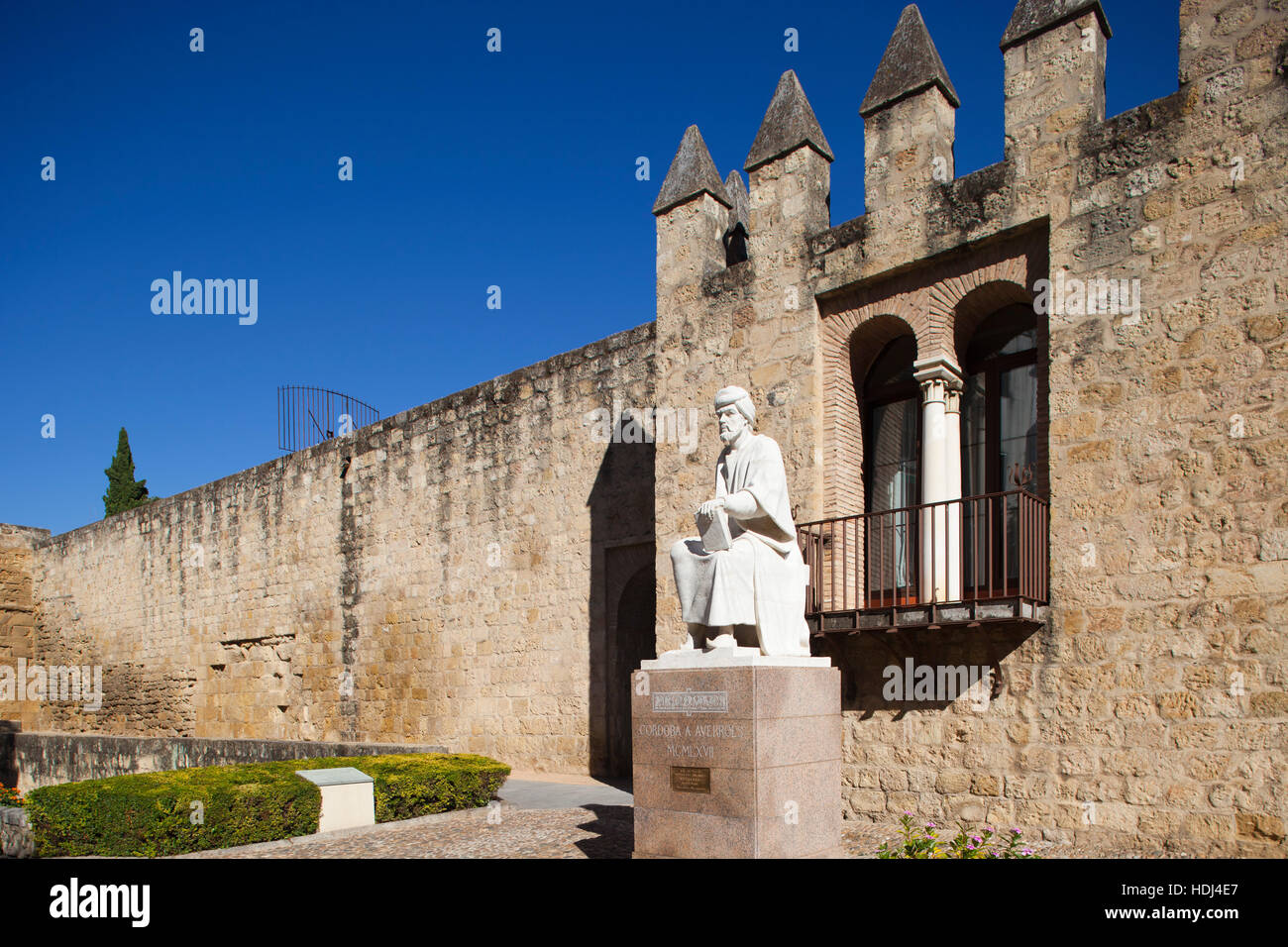 Denkmal für Averroes und Arabisch Wände, Córdoba, Andalusien, Spanien, Europa Stockfoto