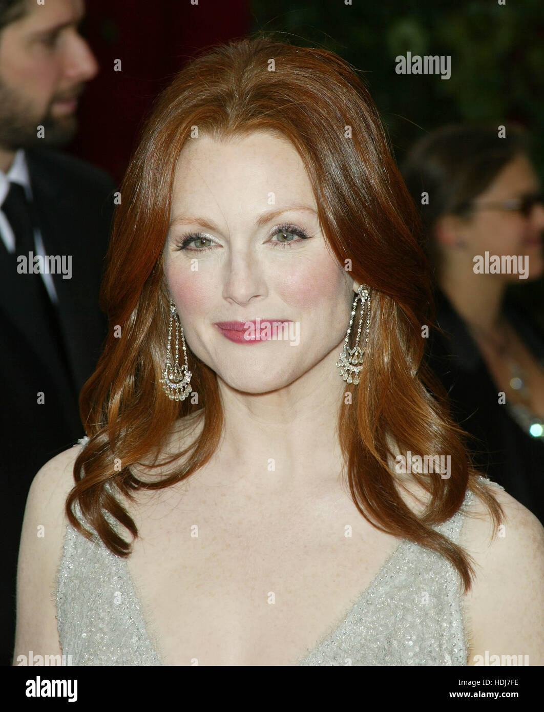 Julianne Moore bei den Academy Awards in Hollywood, Kalifornien am 29. Februar 2004.  Bildnachweis: Francis Specker Stockfoto