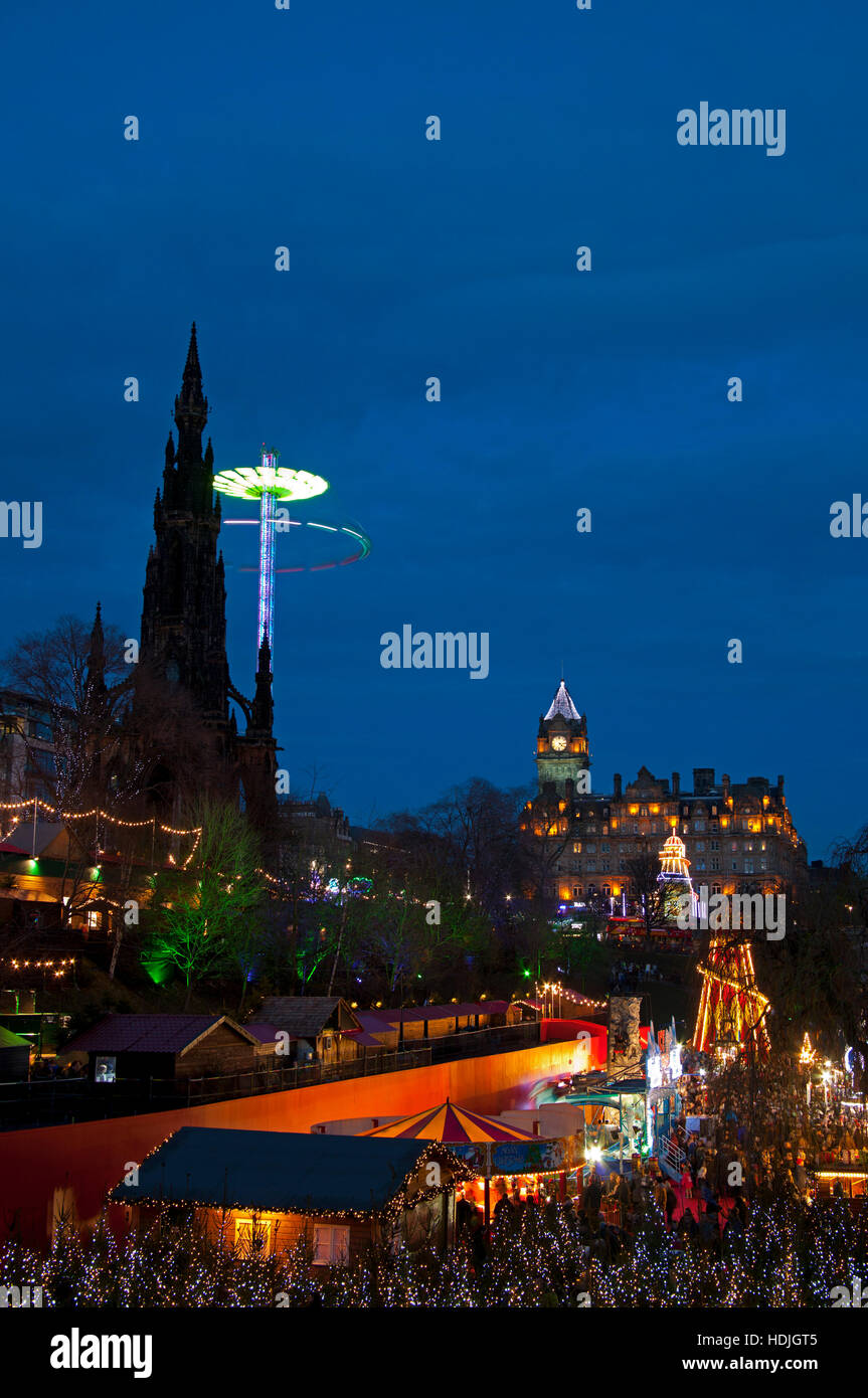 Edinburgh Illuminationen Weihnachtsbeleuchtung und Kirmes, East Princes Street Gardens, Scotland UK 2016 Stockfoto