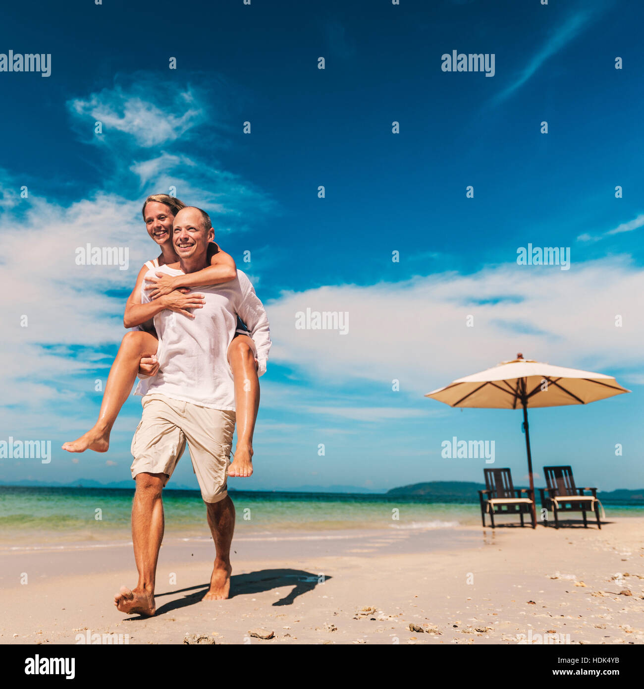 Paar Romantik Strand Liebesinsel Konzept Stockfoto