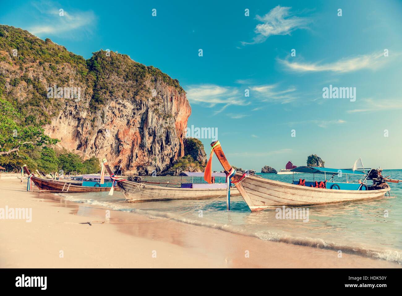 Wasser Taxi Tourismus Long Tail Boot Strand Konzept Stockfoto