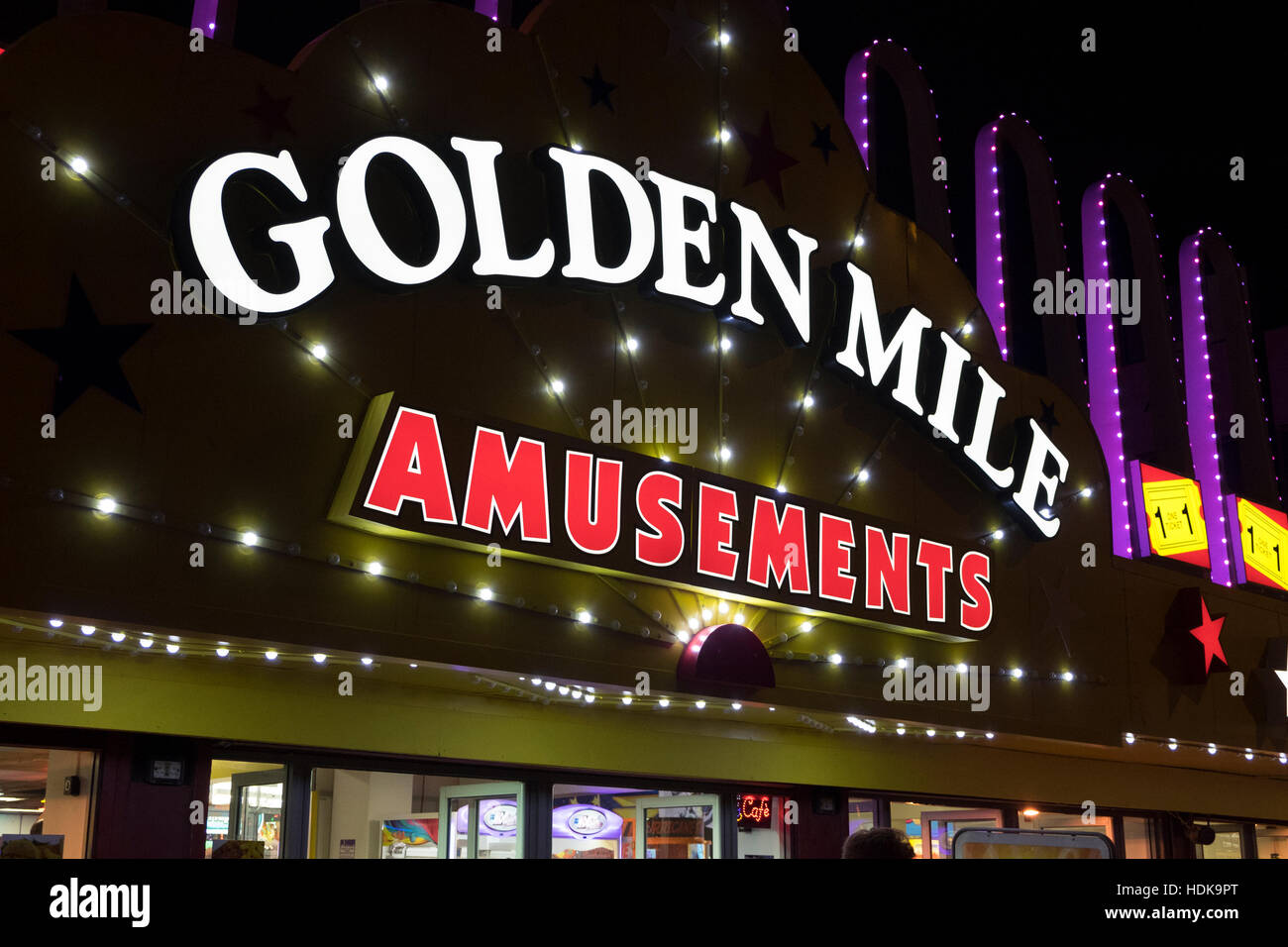 Blackpool Golden Mile Unterhaltung Stockfoto