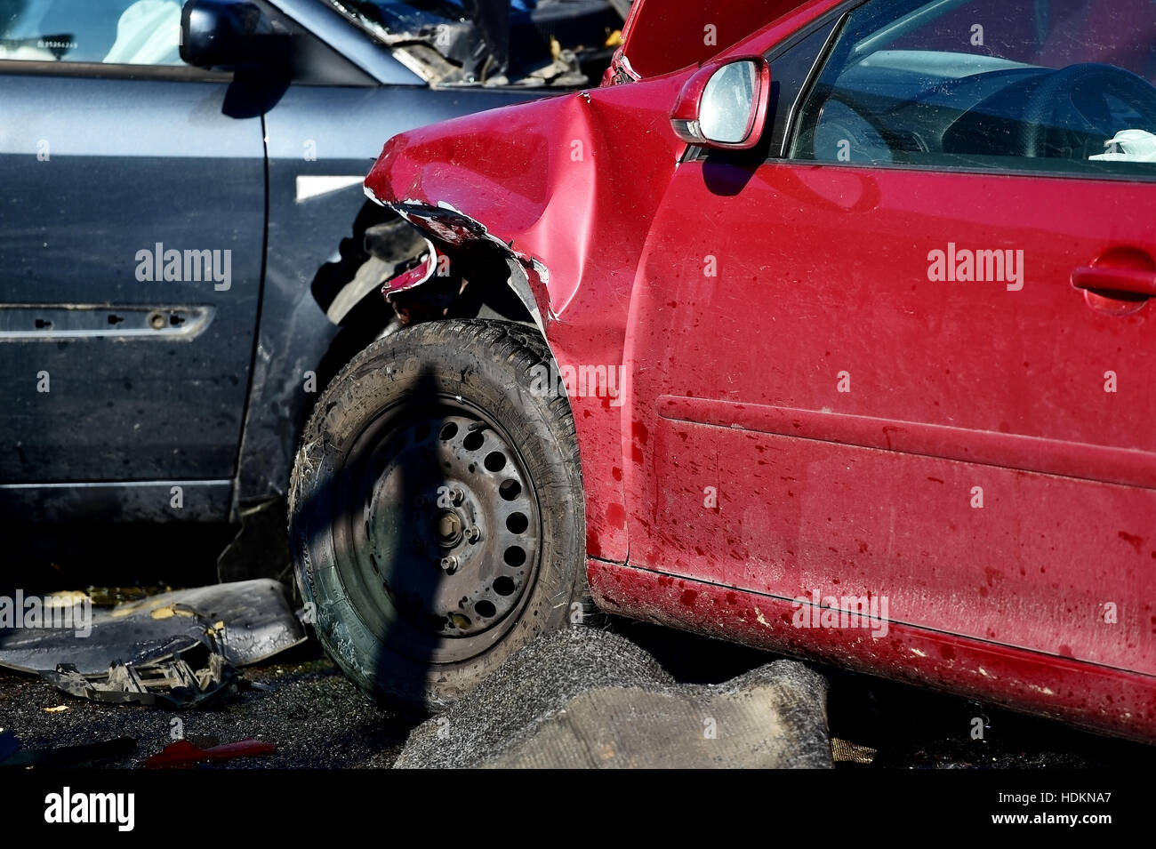 Detail mit Schaden Automobil nach einem Autounfall Absturz Stockfoto