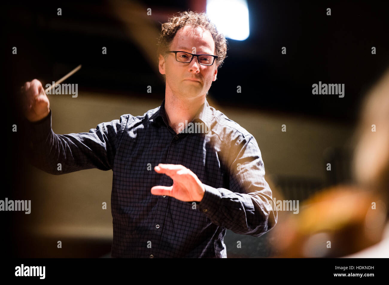 Toby Purser (Dirigent) bei MusicFest Aberystwyth, Wales UK Juli 2016 Stockfoto