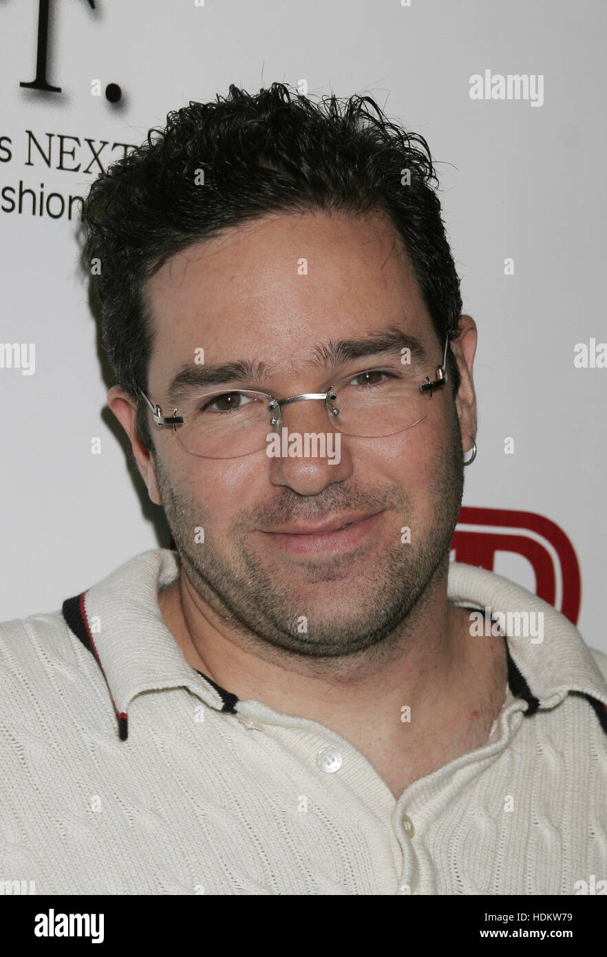 MusikvideoRegisseur Dave Meyers für die Fotografen bei der Fashion