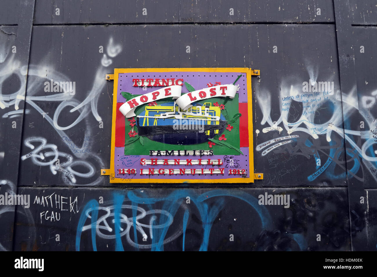 Titanic Hope Lost - Belfast International Peace Wand Cupar Weg, West Belfast, NI, UK Stockfoto