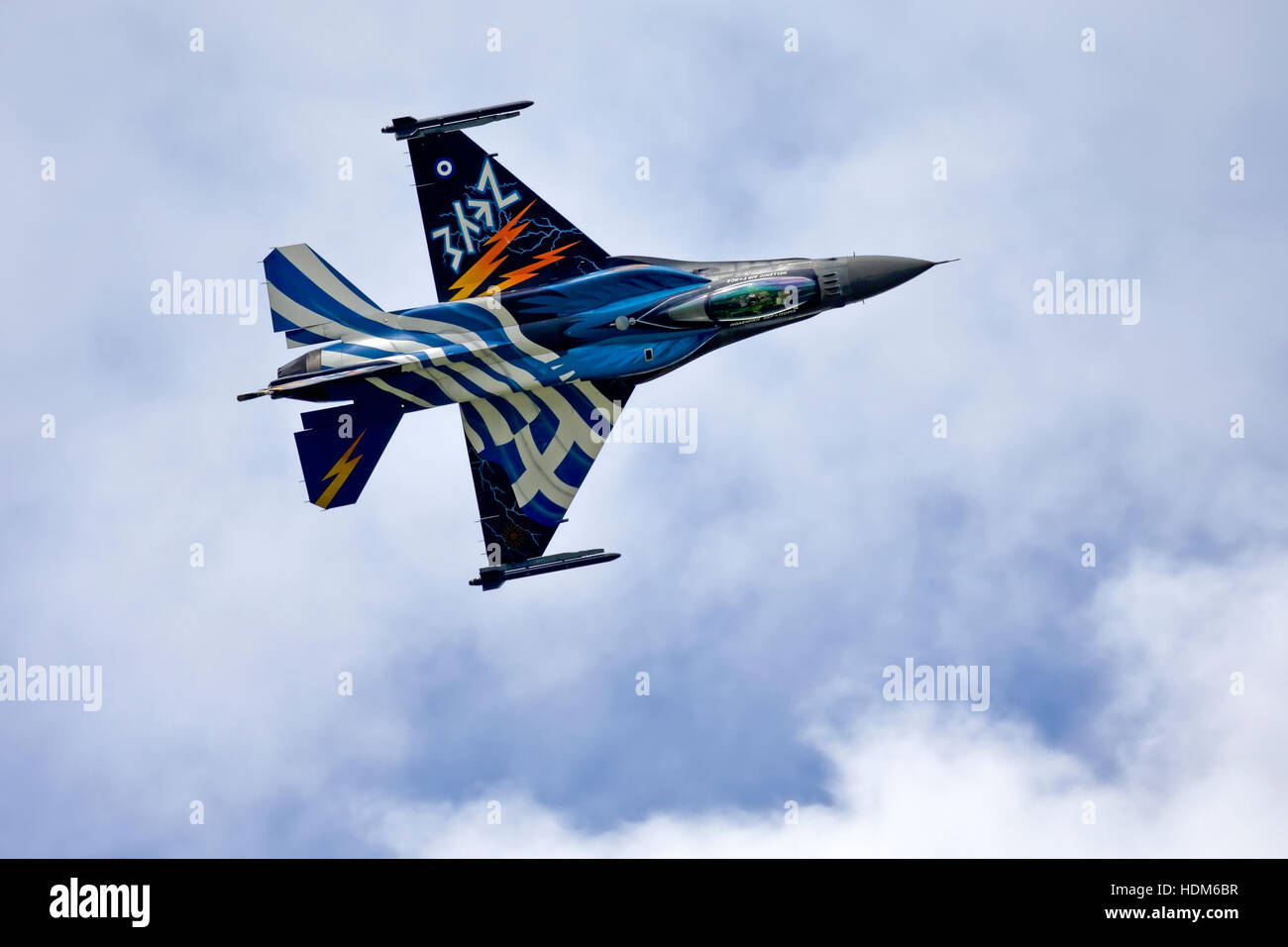 Demo Team Zeus Lockheed Martin F-16 C Fighting Falcon 340/343 Mira, Hellenic Air Force, Souda, beim RIAT 2016, RAF Fairford, Vereinigtes Königreich. Stockfoto